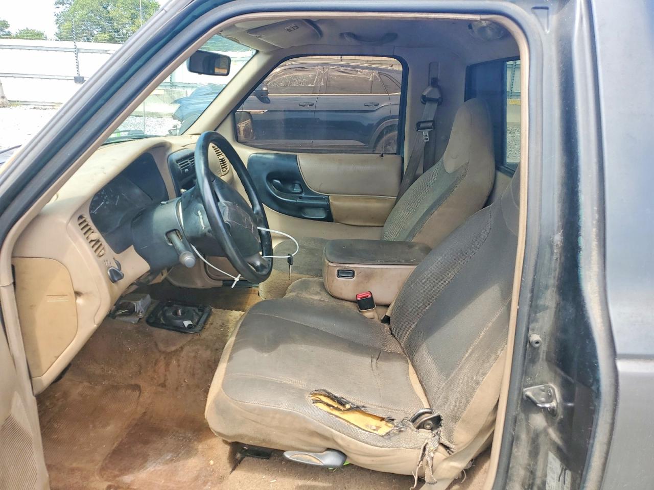 2000 Ford Ranger Gray vin: 1FTYR10C3YPA19167