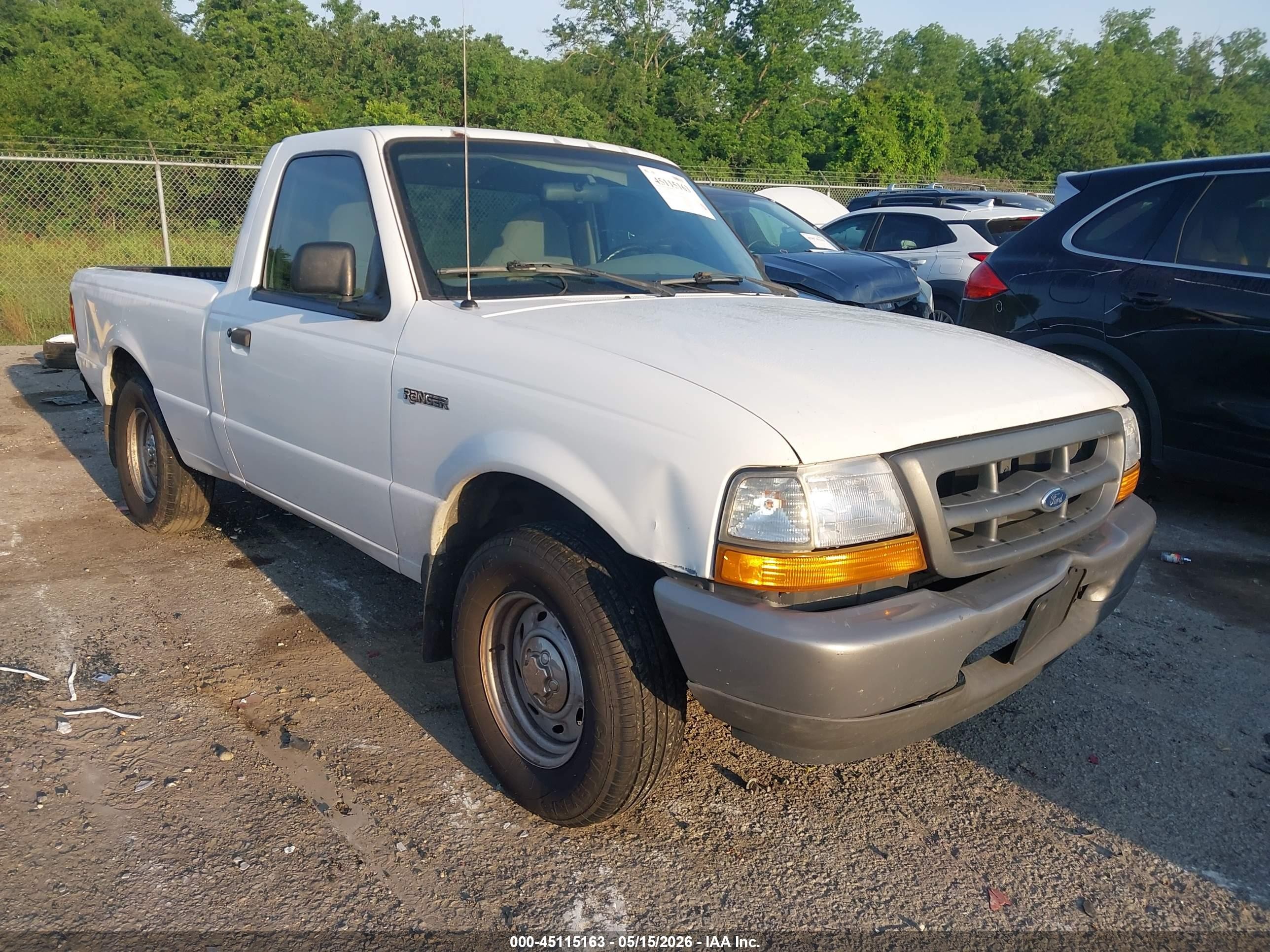 2000 Ford Ranger Xl/xlt White vin: 1FTYR10C3YPA42836
