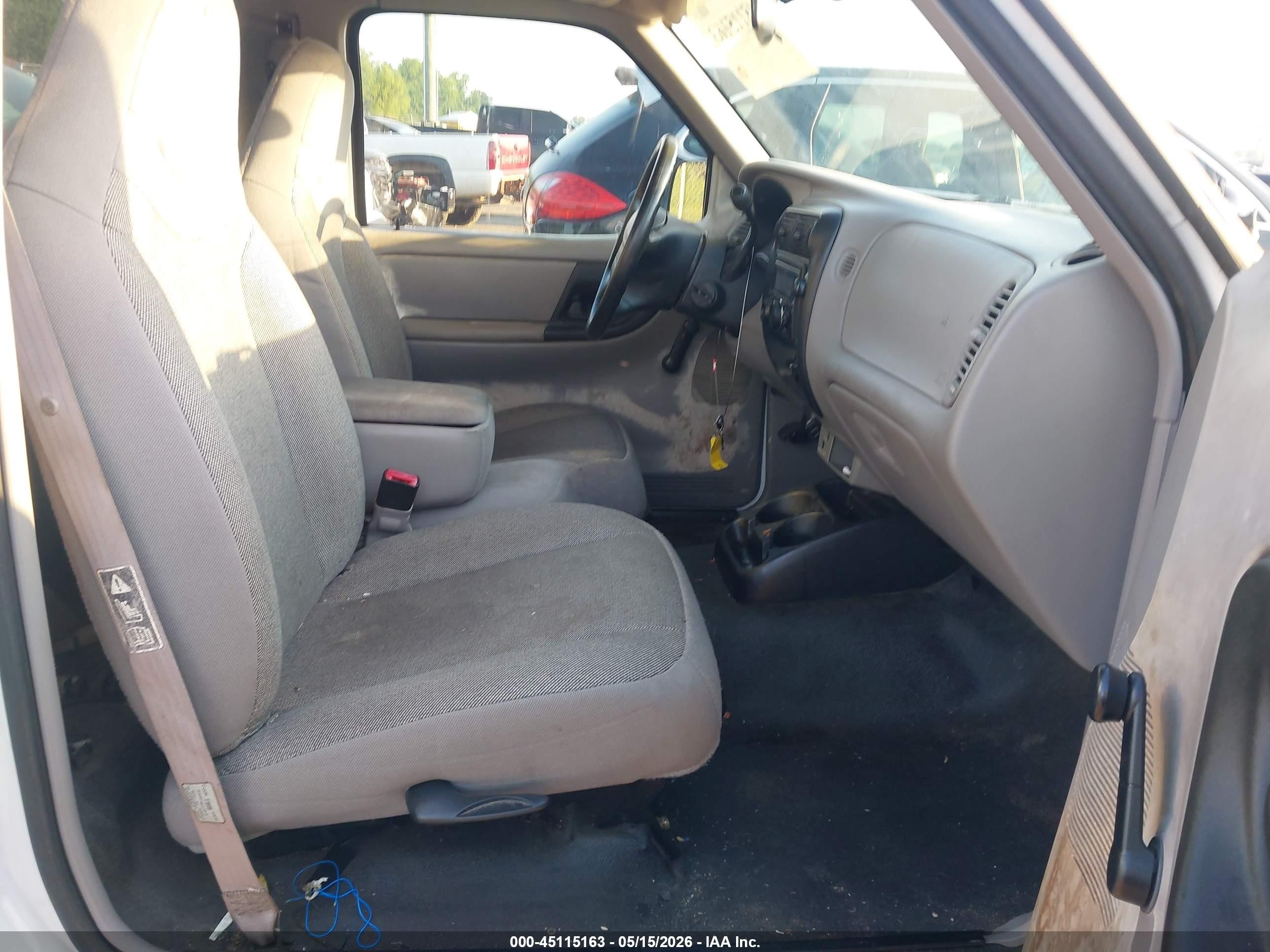 2000 Ford Ranger Xl/xlt White vin: 1FTYR10C3YPA42836