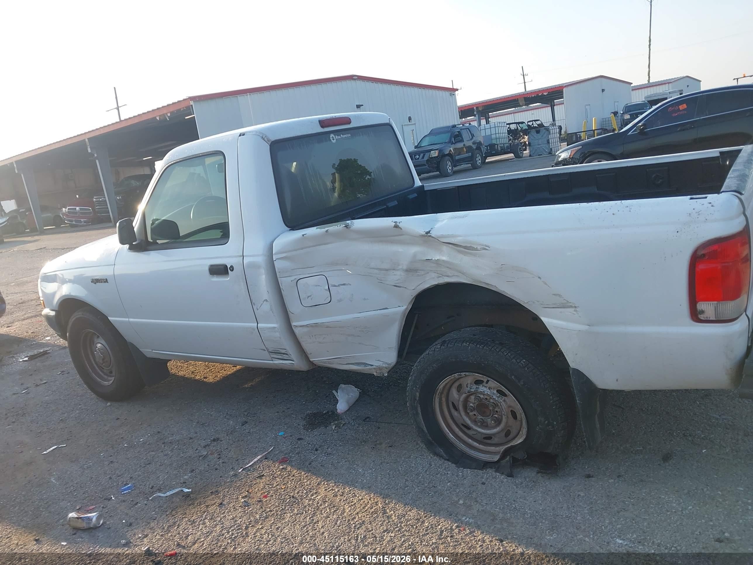 2000 Ford Ranger Xl/xlt White vin: 1FTYR10C3YPA42836