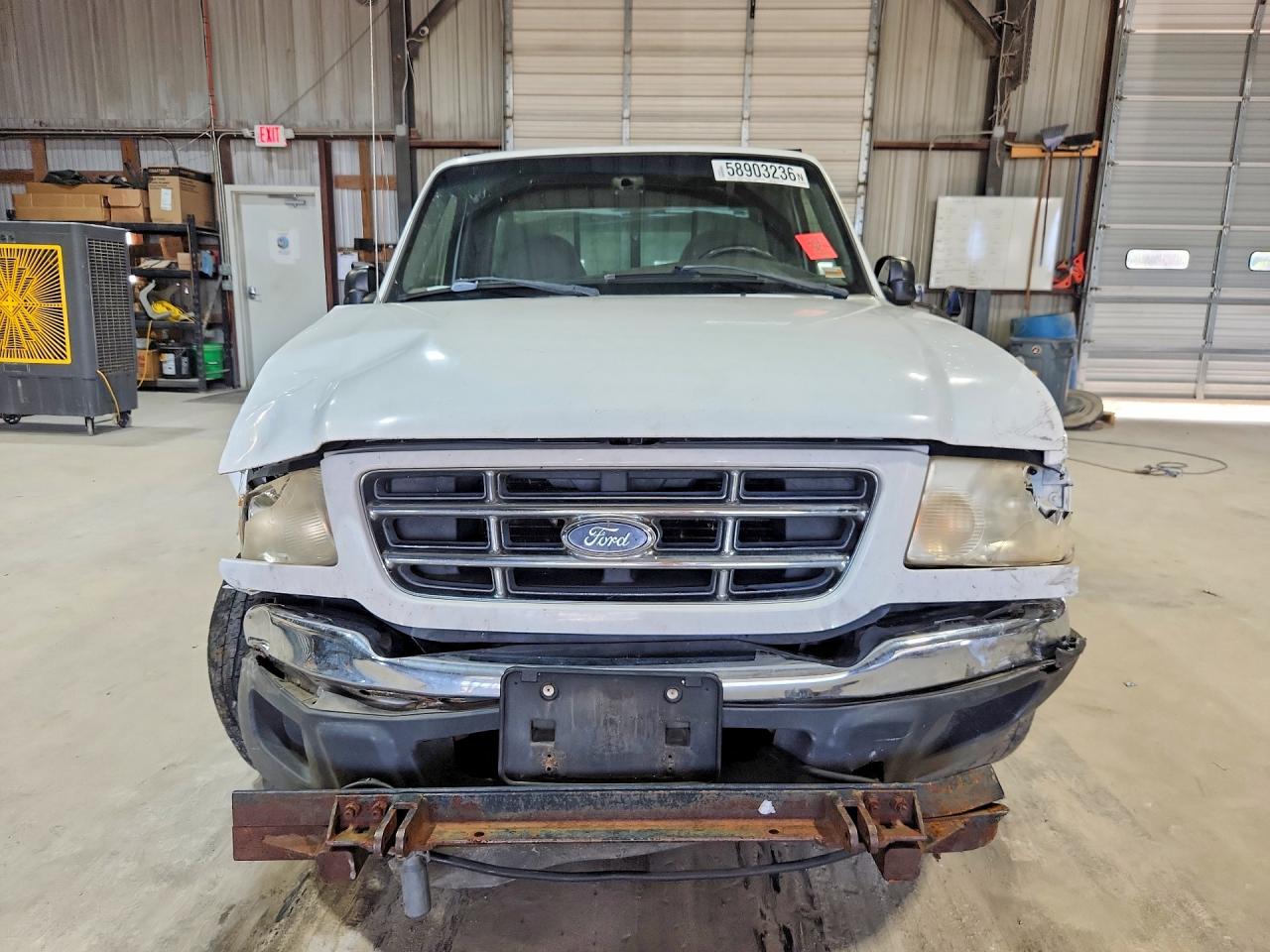 2001 Ford Ranger White vin: 1FTYR10C41TA45189