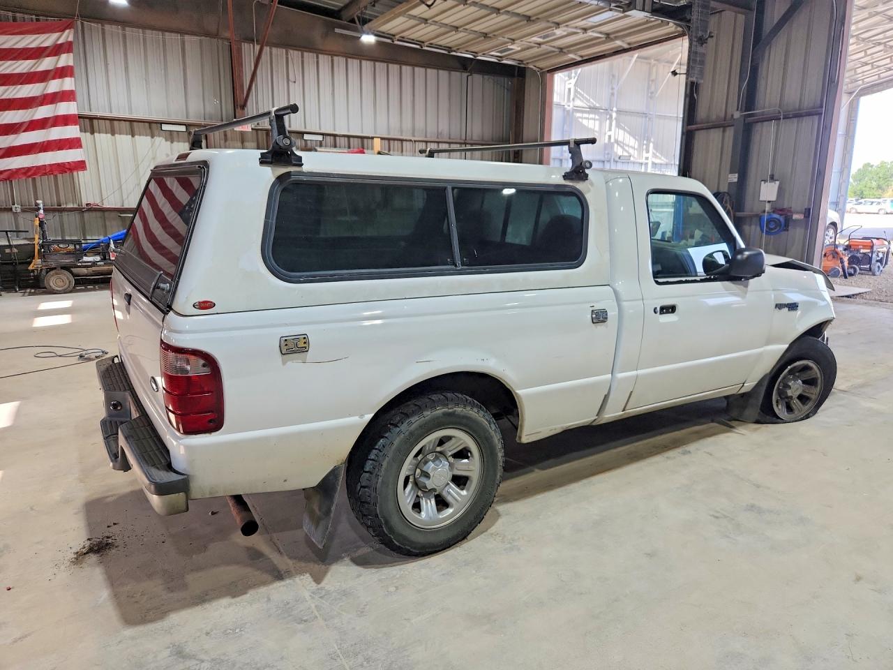2001 Ford Ranger White vin: 1FTYR10C41TA45189