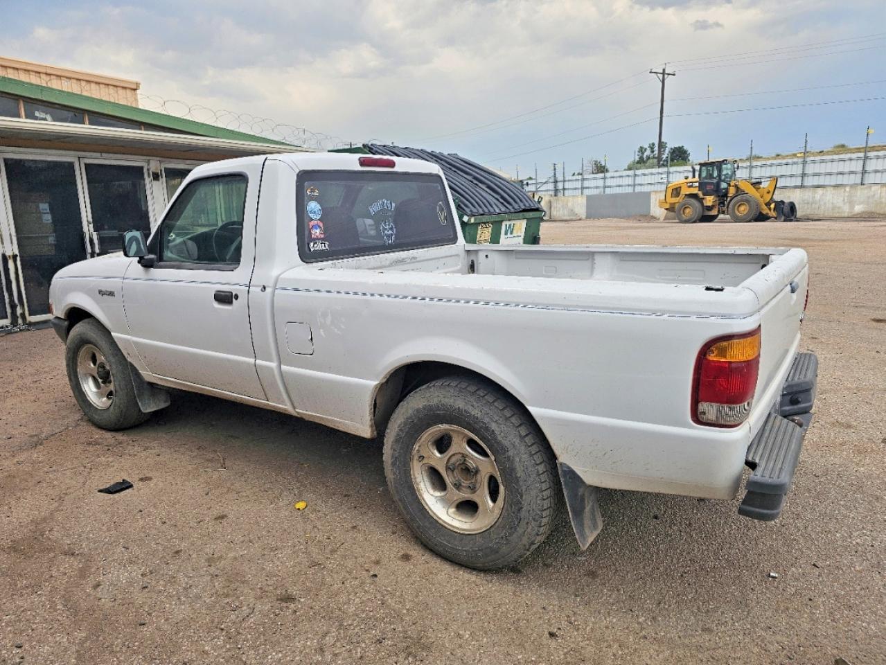 1998 Ford Ranger Белый vin: 1FTYR10C4WUD05995