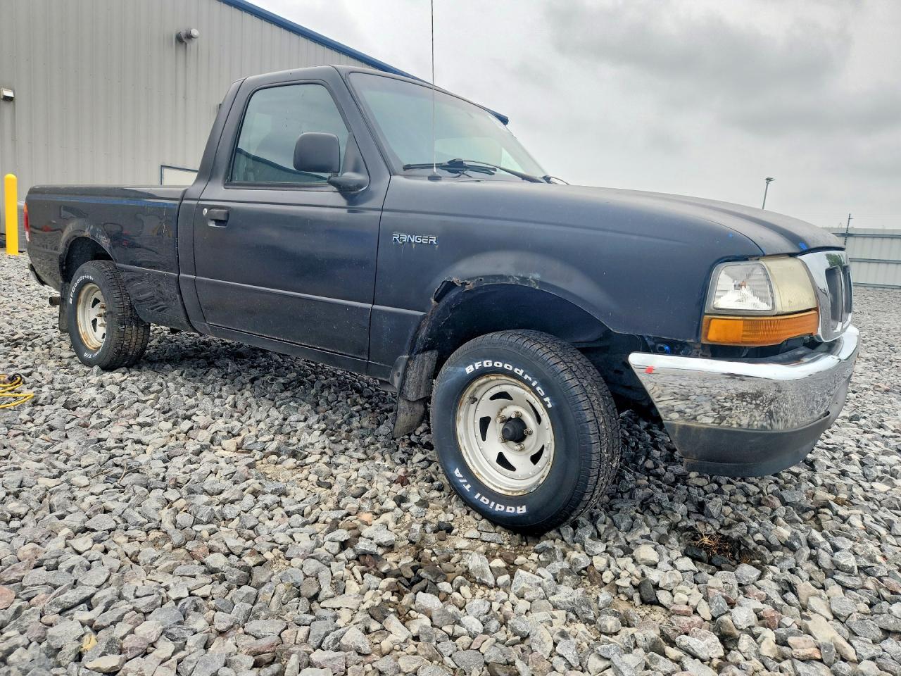 1999 Ford Ranger Black vin: 1FTYR10C4XUB44985