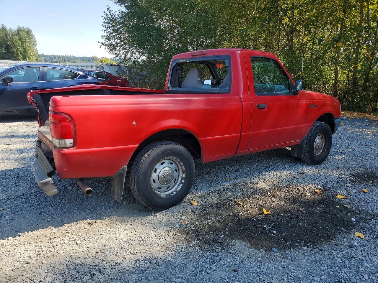 2000 Ford Ranger Красный vin: 1FTYR10C4YPB38703