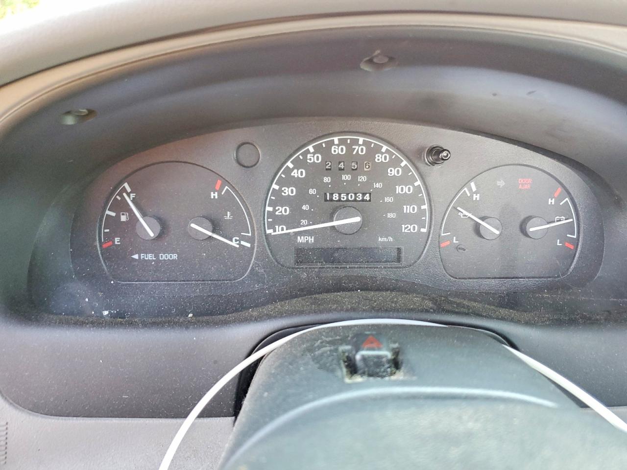 2000 Ford Ranger Красный vin: 1FTYR10C4YPB38703