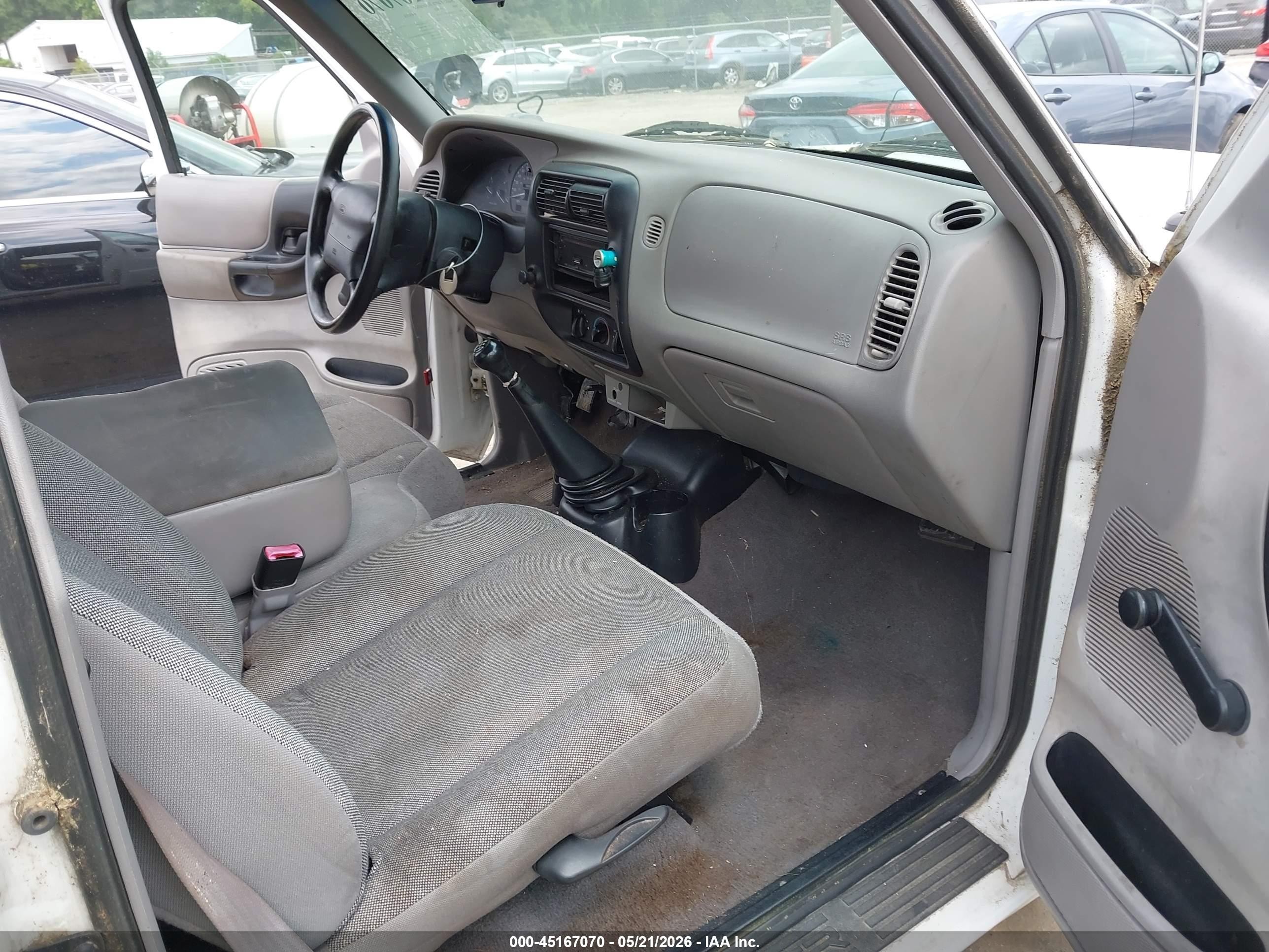 2000 Ford Ranger Xl/xlt White vin: 1FTYR10C4YTB45349