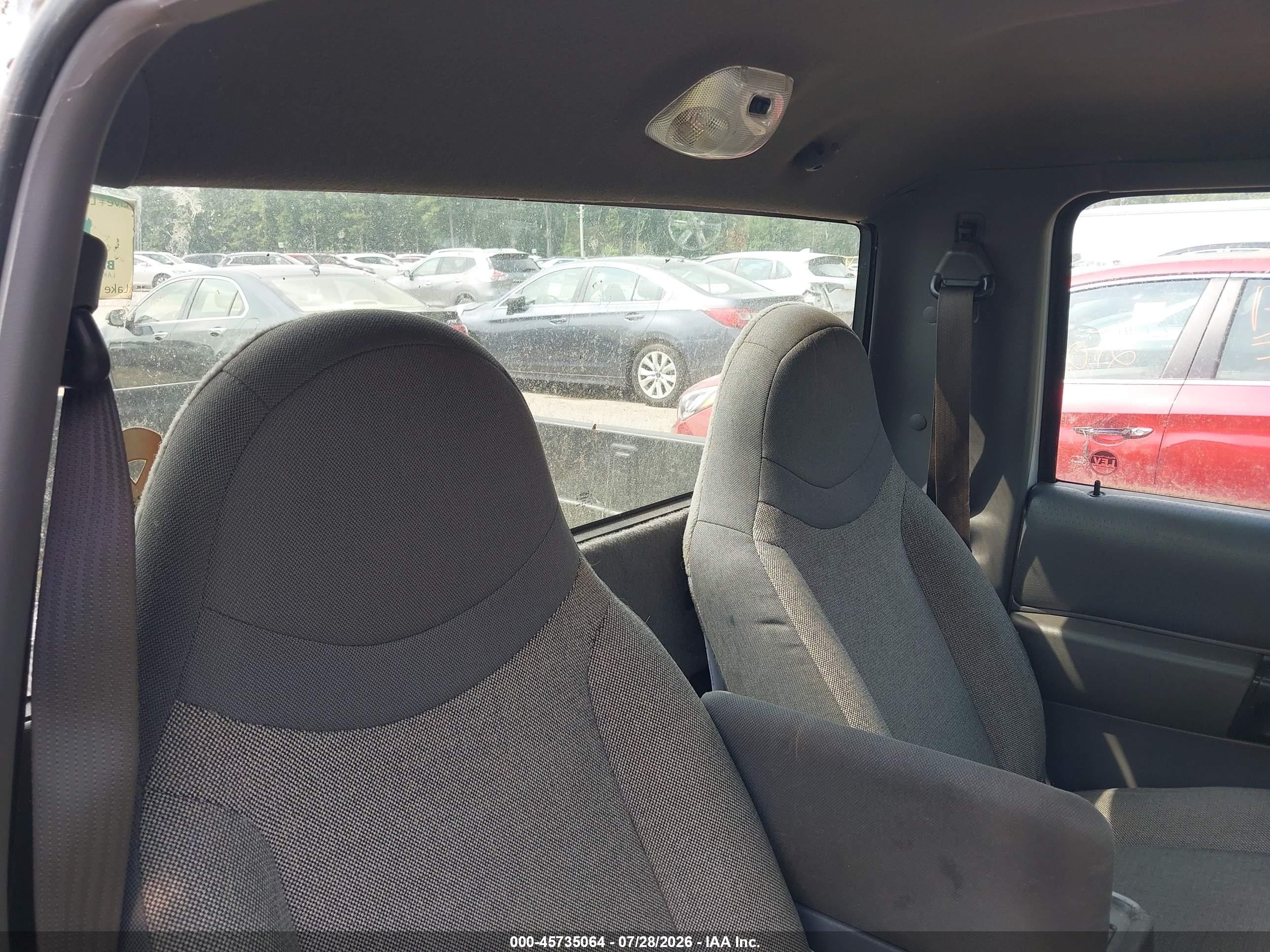 2001 Ford Ranger Xl/xlt Серебряный vin: 1FTYR10C51TA20592