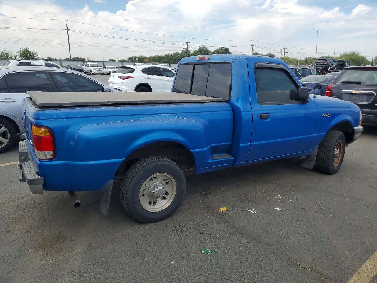 1998 Ford Ranger Blue vin: 1FTYR10C5WPA26764