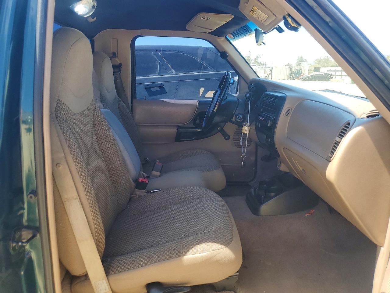 1998 Ford Ranger Green vin: 1FTYR10C5WPA86916