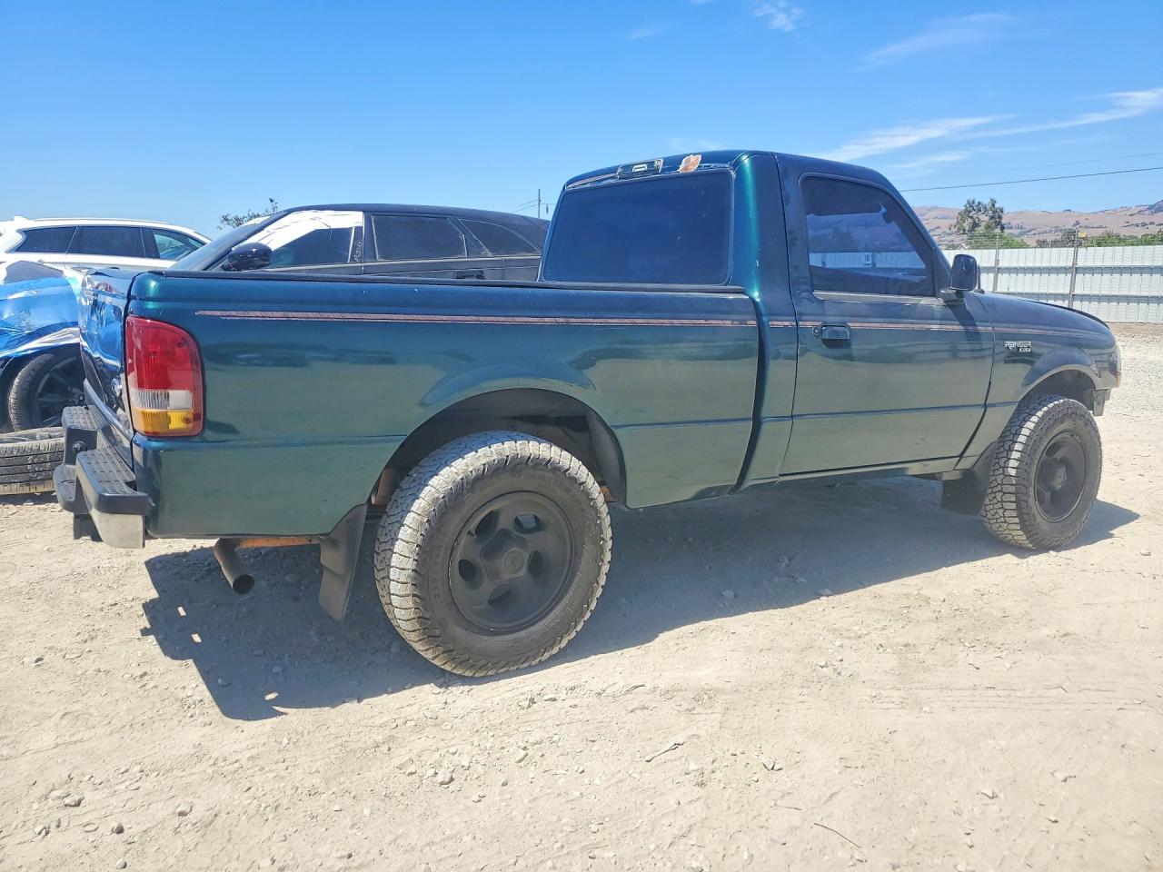1998 Ford Ranger Green vin: 1FTYR10C5WPA86916