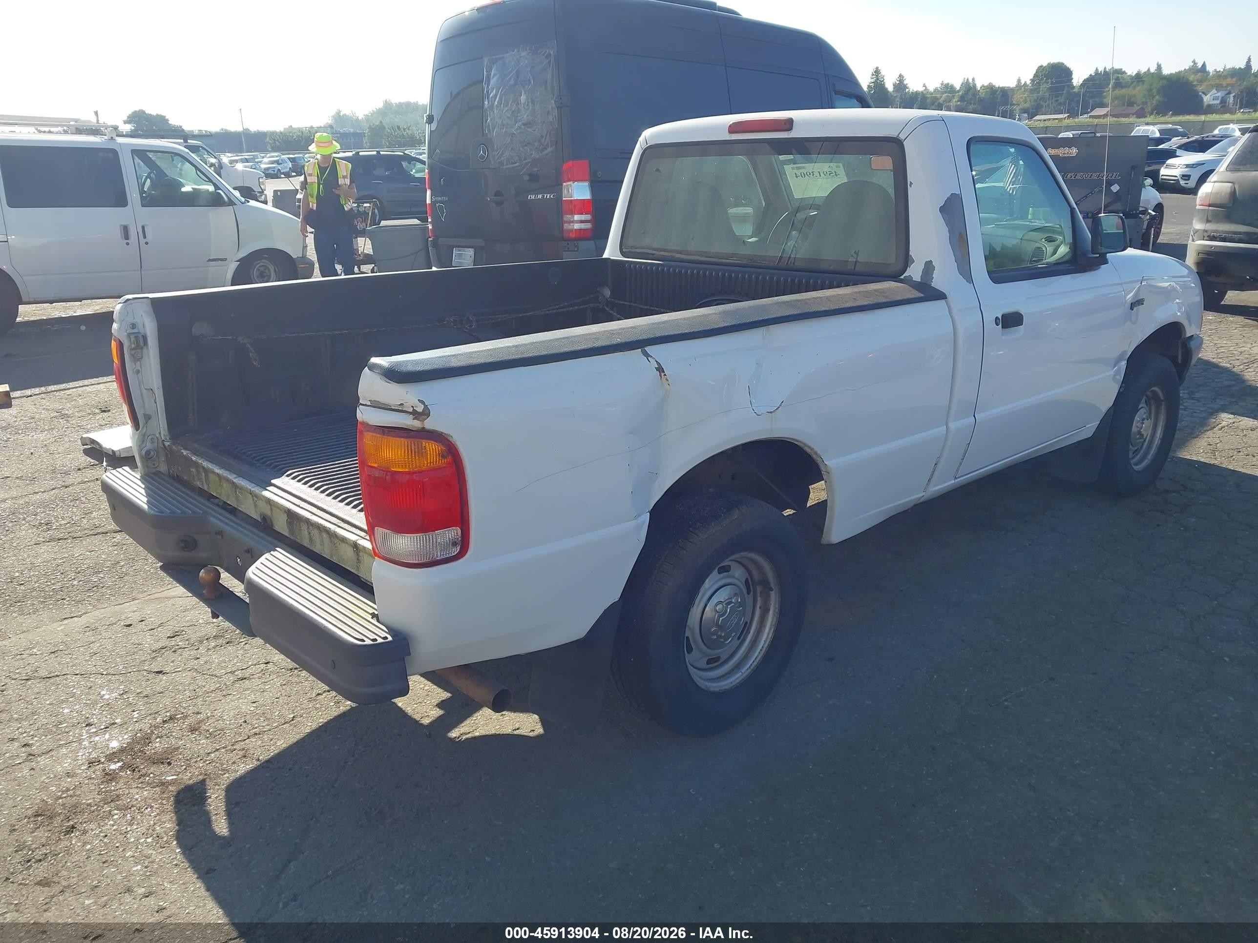 1999 Ford Ranger Xl/xlt White vin: 1FTYR10C5XUB37365