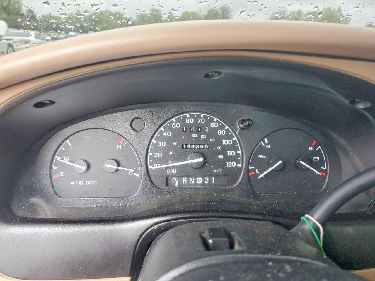 2000 Ford Ranger Gold vin: 1FTYR10C5YTA99577