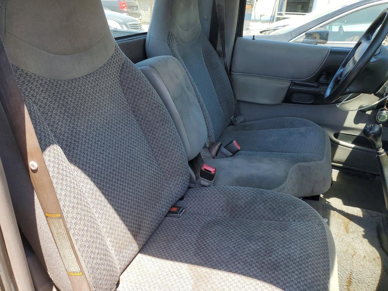 1999 Ford Ranger Black vin: 1FTYR10C6XPB02820