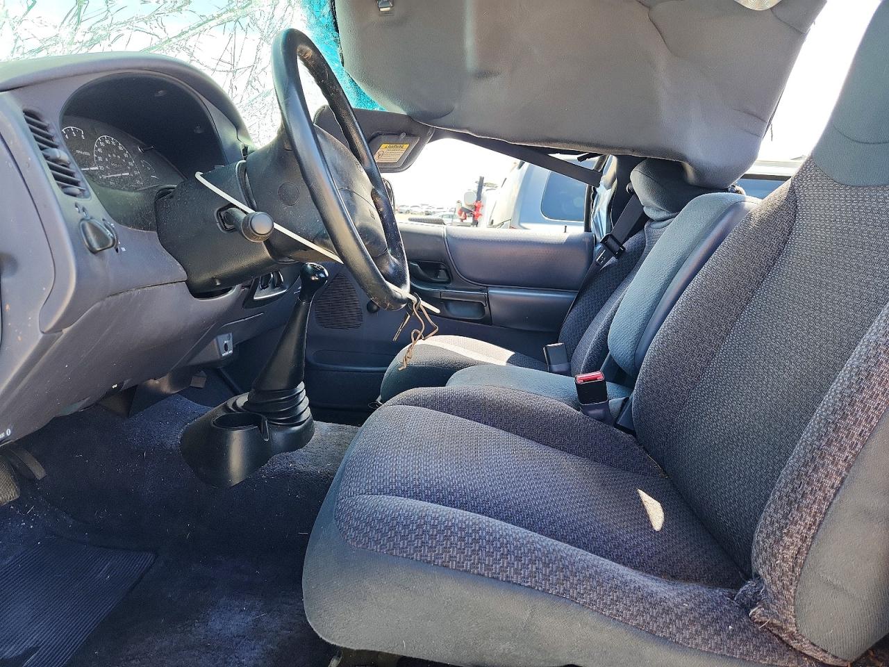 1998 Ford Ranger Blue vin: 1FTYR10C7WPA77764