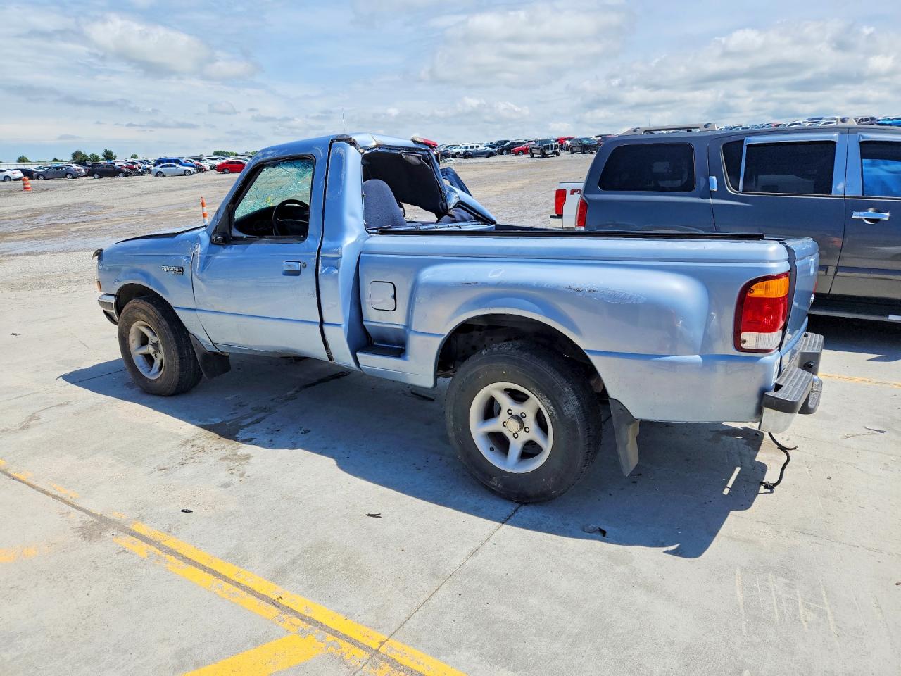 1998 Ford Ranger Blue vin: 1FTYR10C7WPA77764