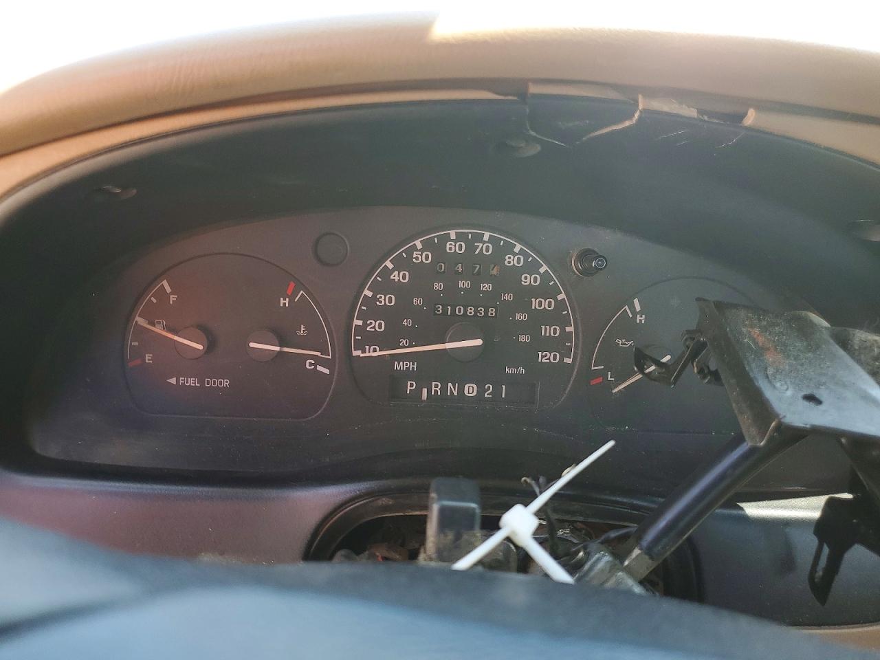 1999 Ford Ranger Beige vin: 1FTYR10C7XUB96790