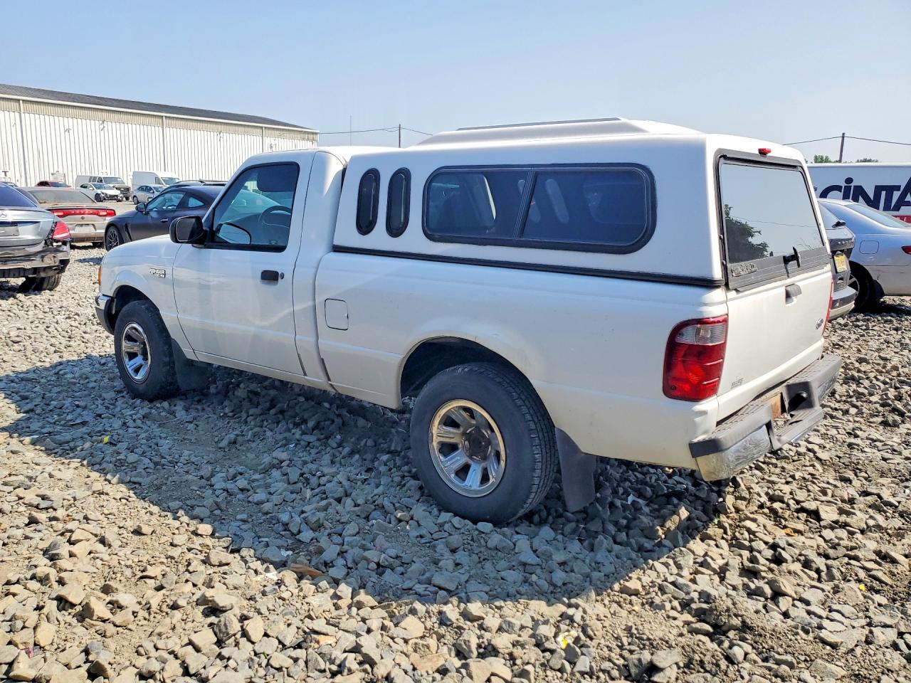 2001 Ford Ranger White vin: 1FTYR10C81TA12633