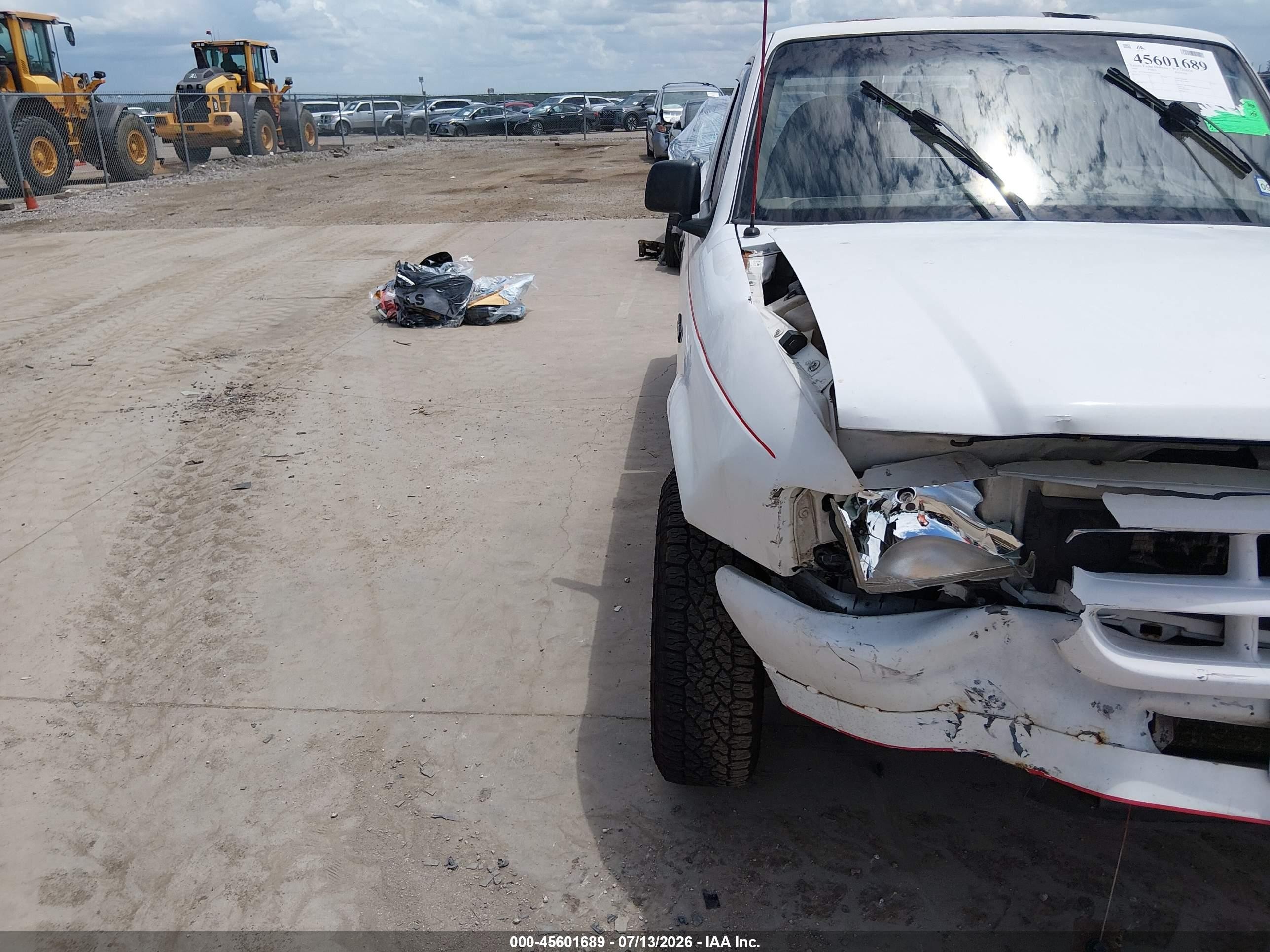 1999 Ford Ranger Xl/xlt White vin: 1FTYR10C8XTA11989