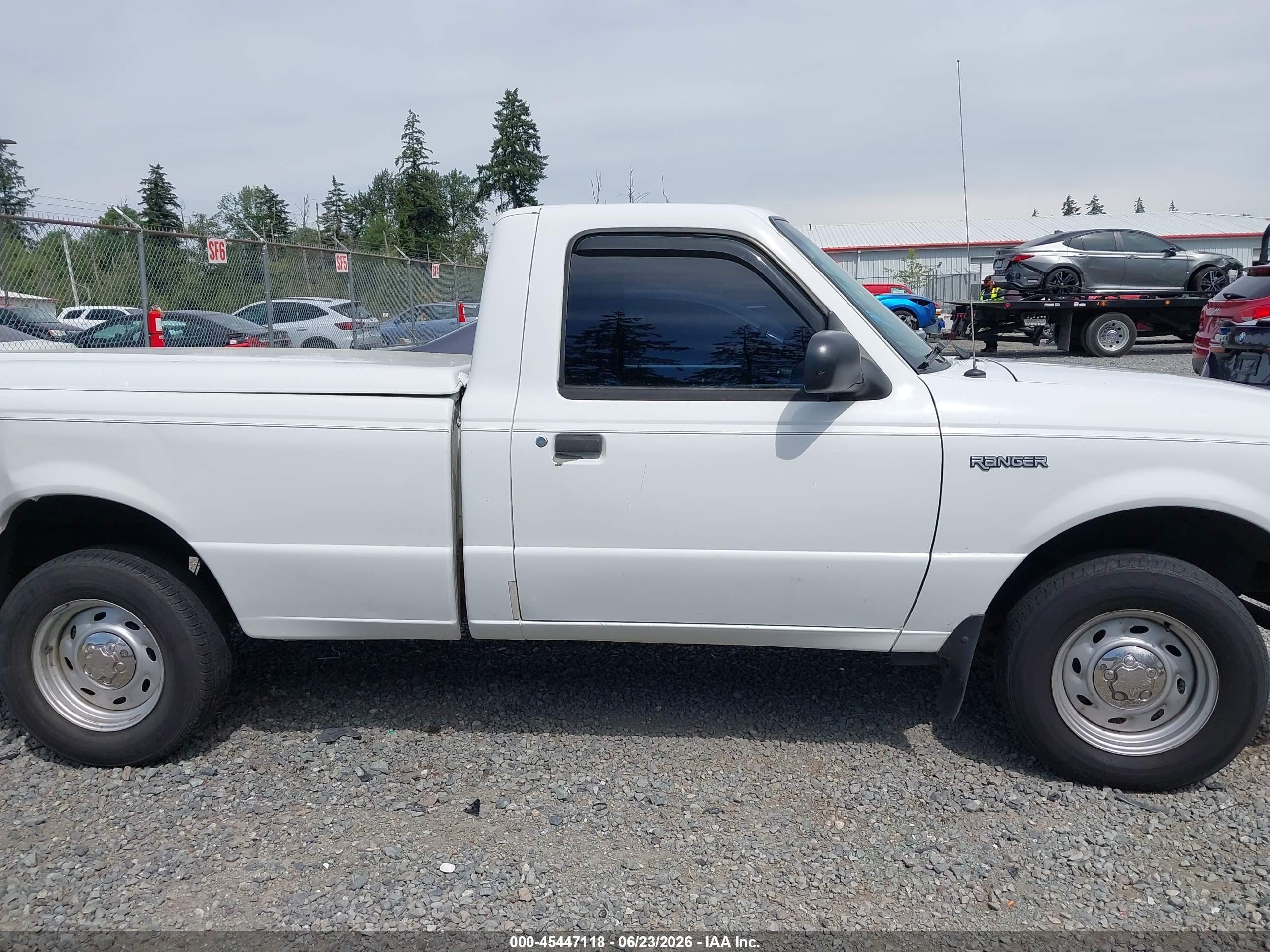 2000 Ford Ranger Xl/xlt White vin: 1FTYR10C8YPA65528