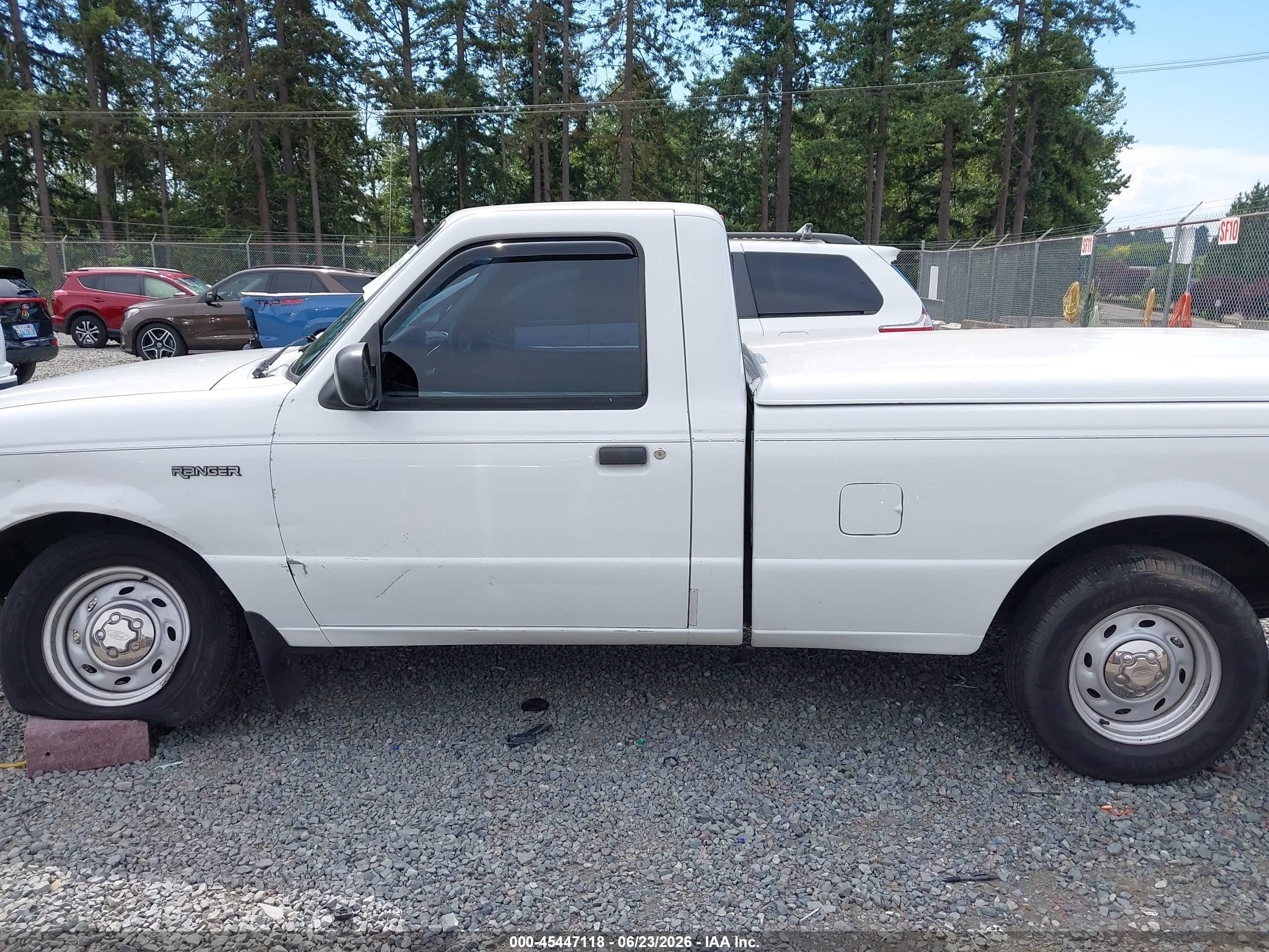 2000 Ford Ranger Xl/xlt White vin: 1FTYR10C8YPA65528
