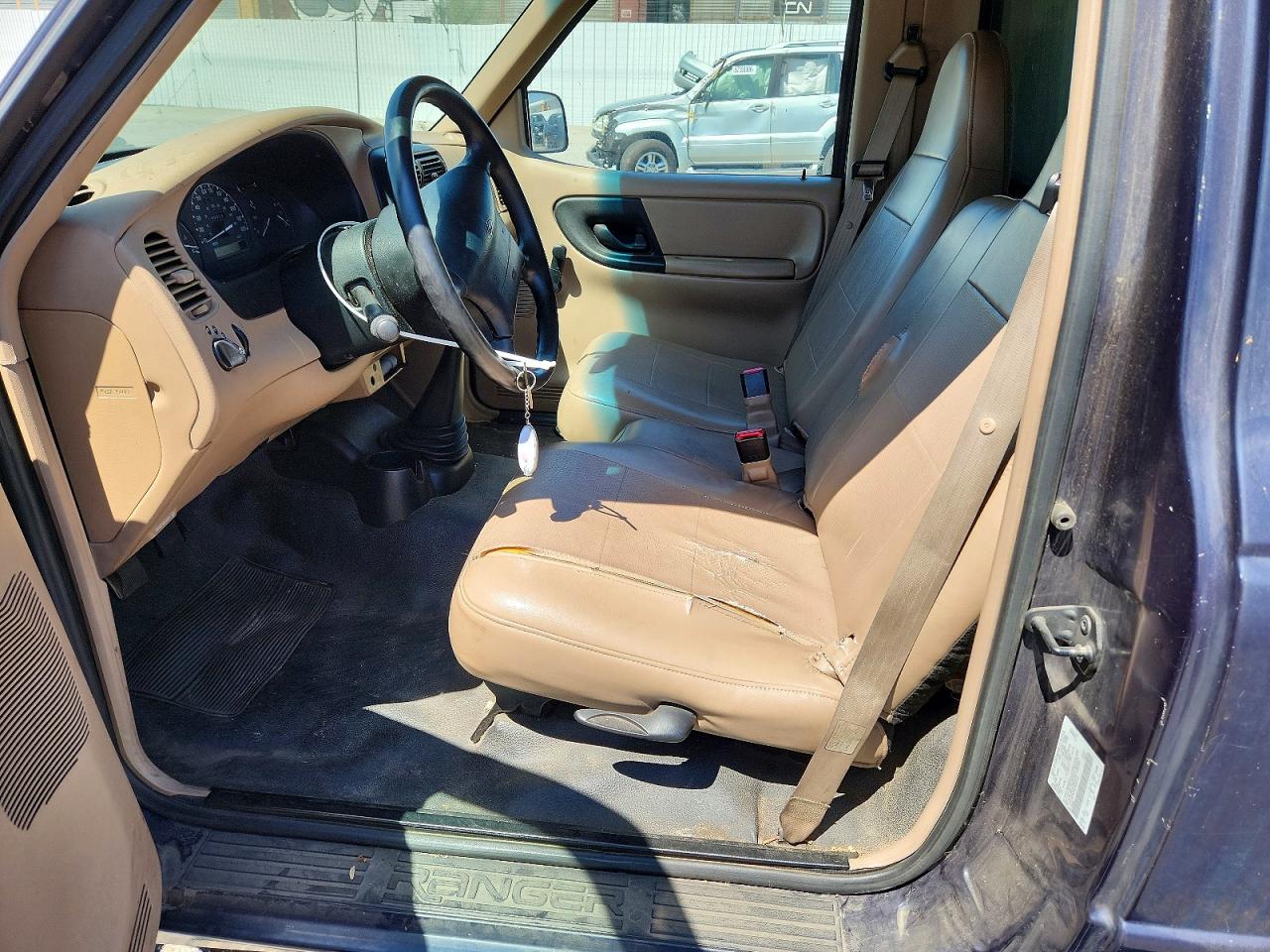 2000 Ford Ranger Blue vin: 1FTYR10C8YPA66372