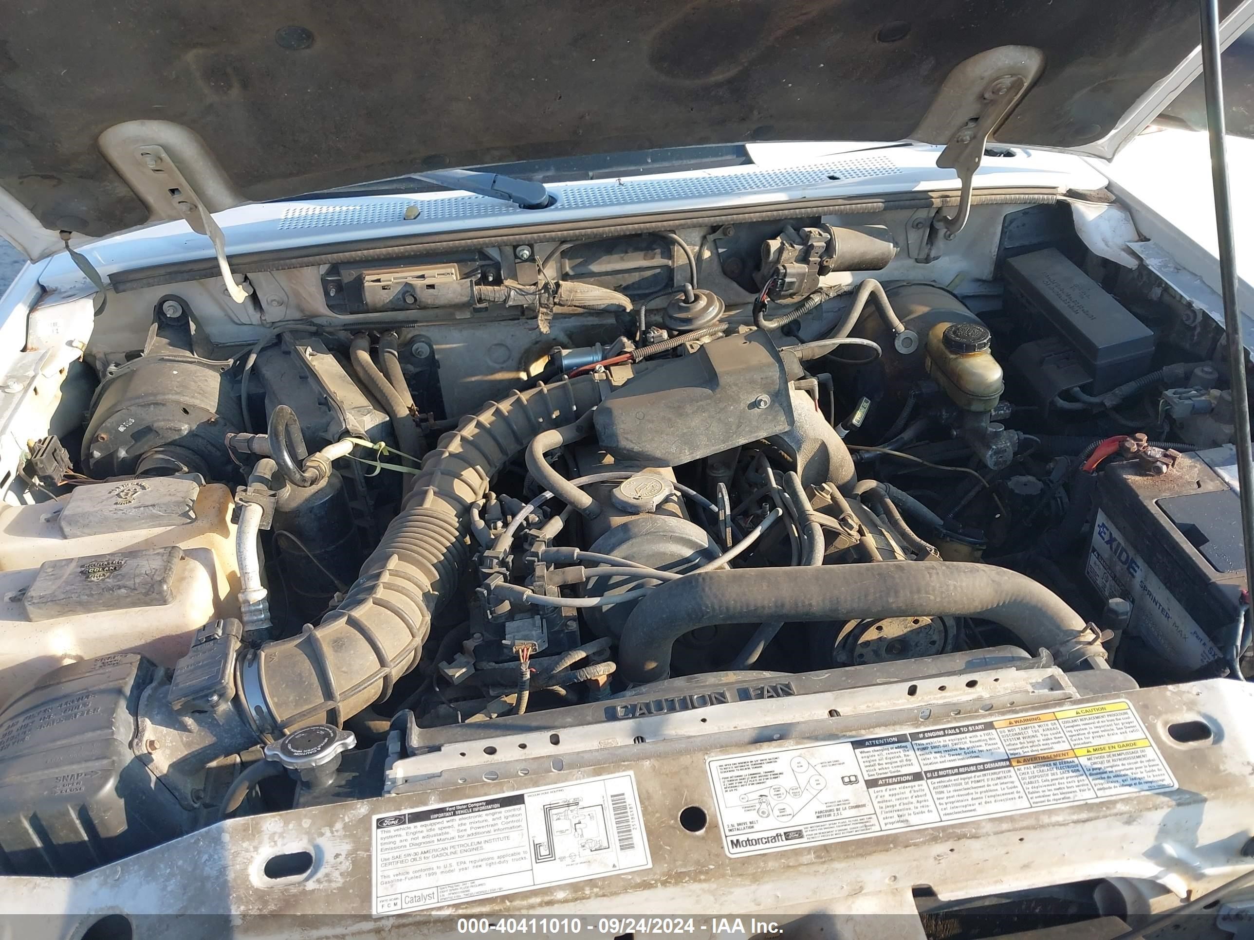 1999 Ford Ranger Xl/xlt White vin: 1FTYR10C9XTA65124