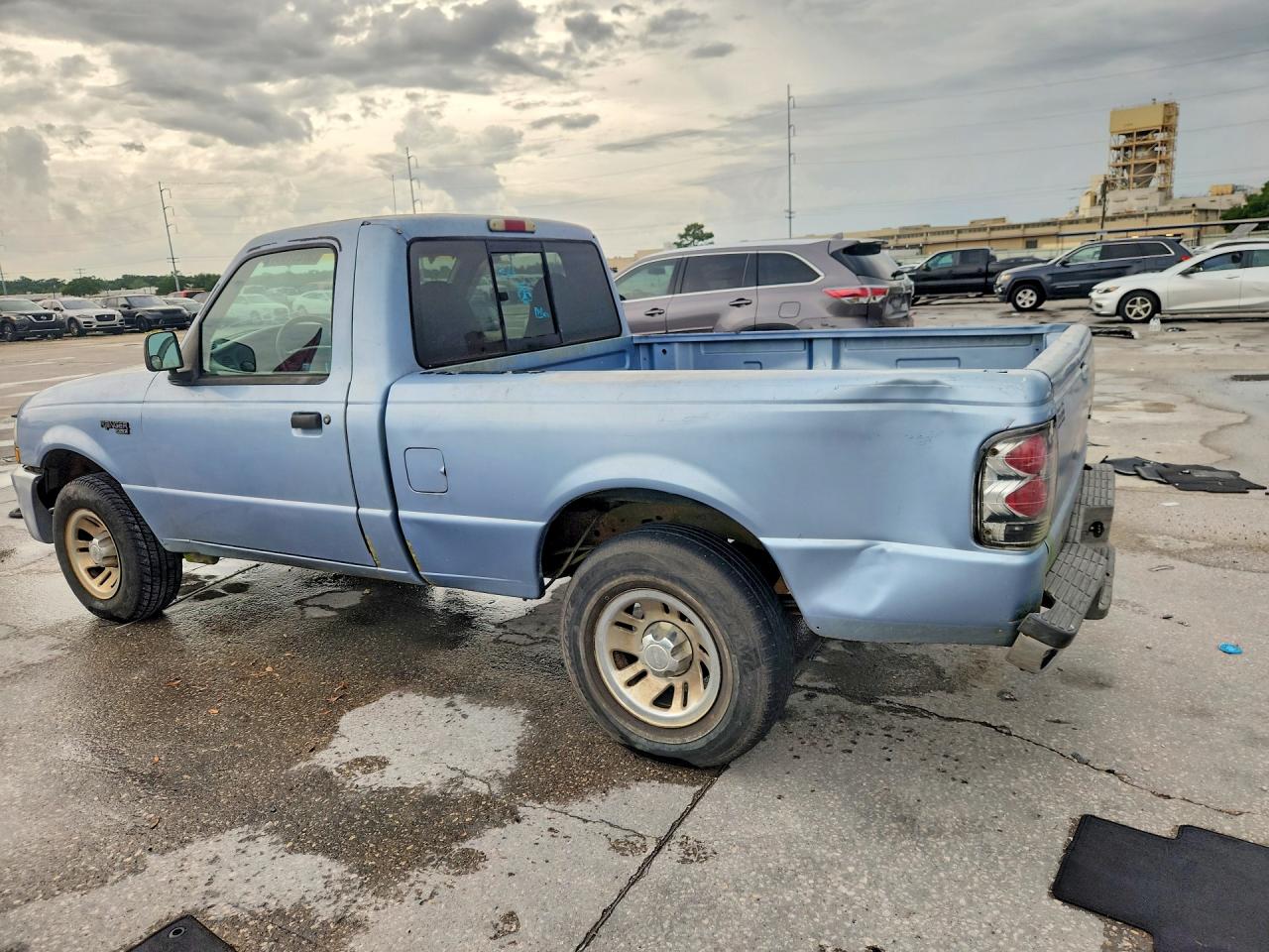 1998 Ford Ranger Blue vin: 1FTYR10CXWUB28305