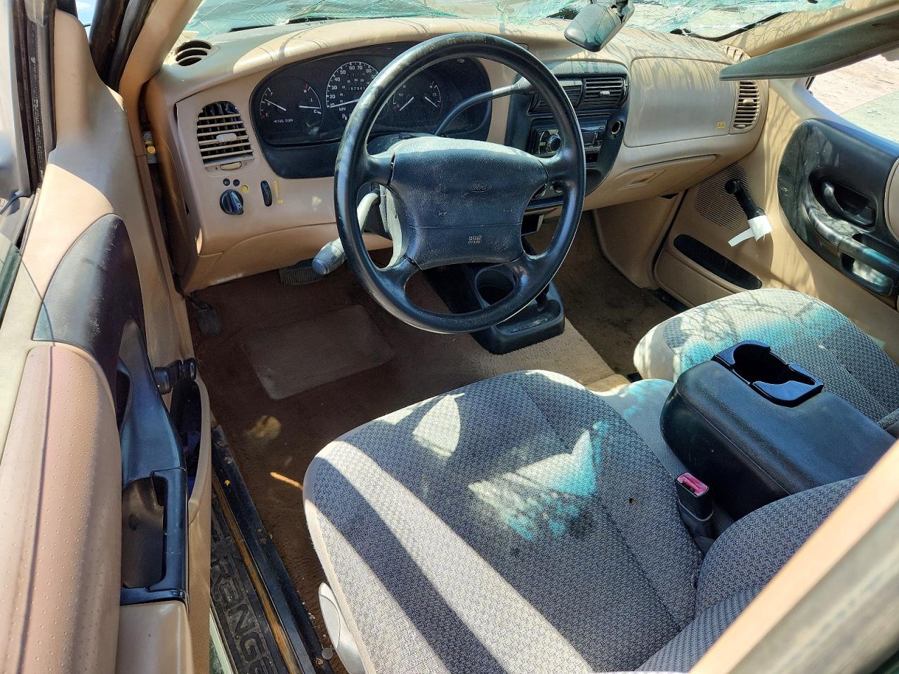 1999 Ford Ranger Green vin: 1FTYR10CXXTA97371