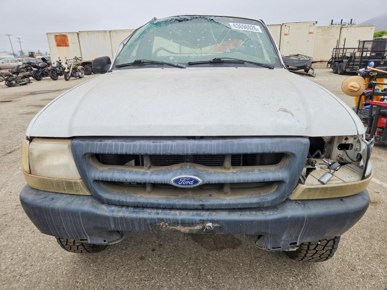 1999 Ford Ranger White vin: 1FTYR10CXXUA03497