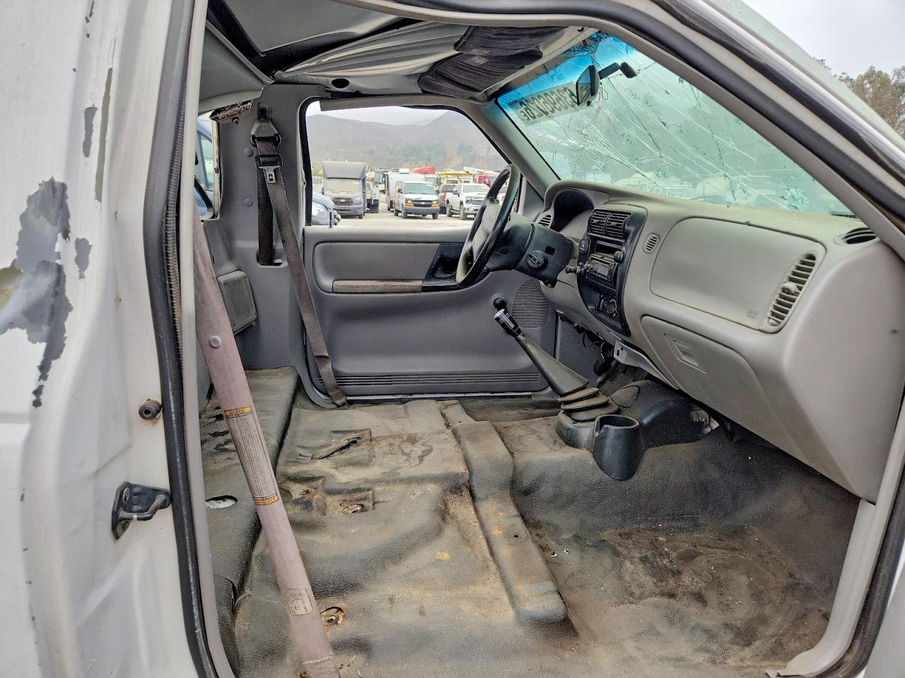 1999 Ford Ranger White vin: 1FTYR10CXXUA03497