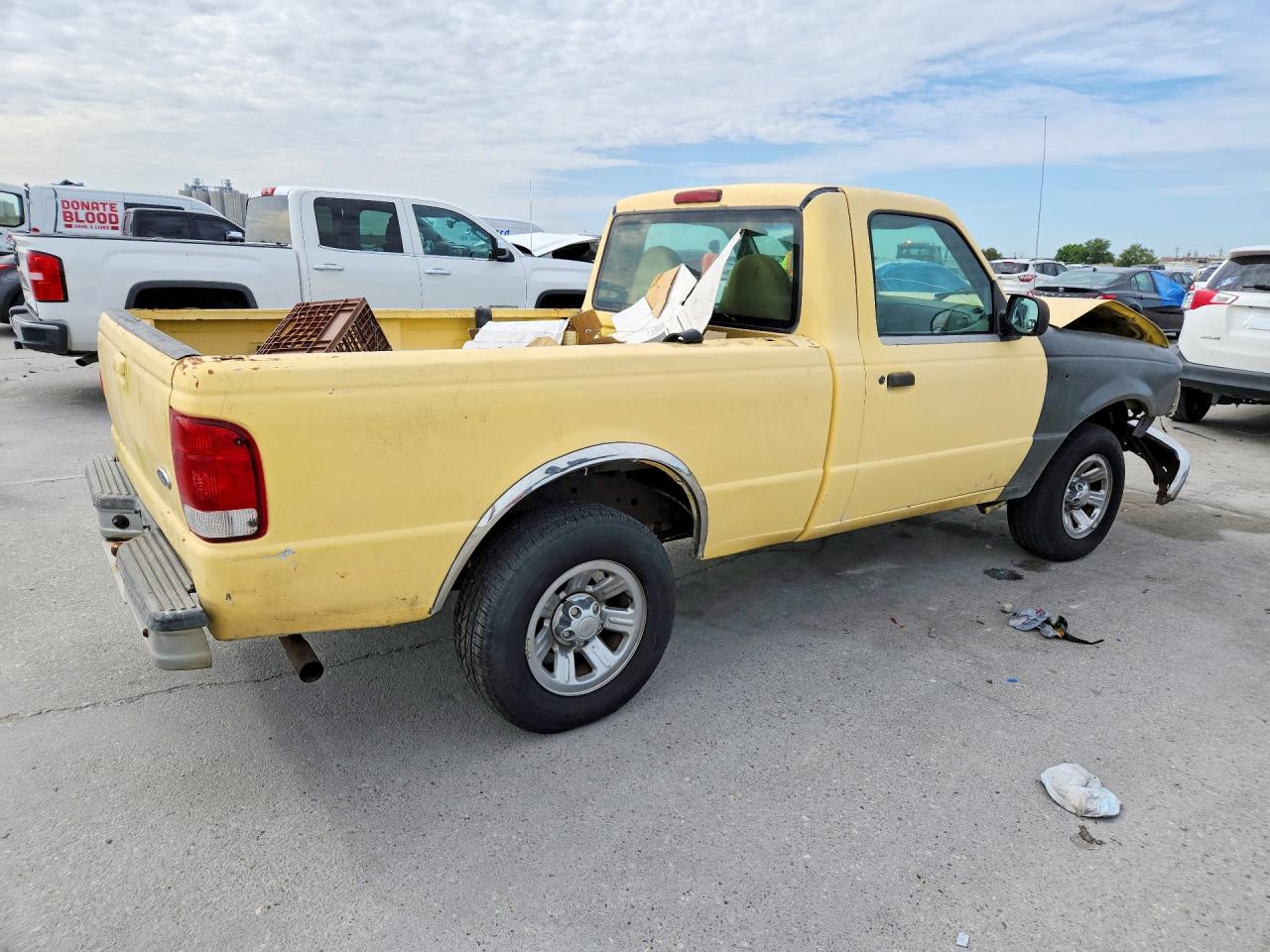 2000 Ford Ranger Yellow vin: 1FTYR10CXYTB01159
