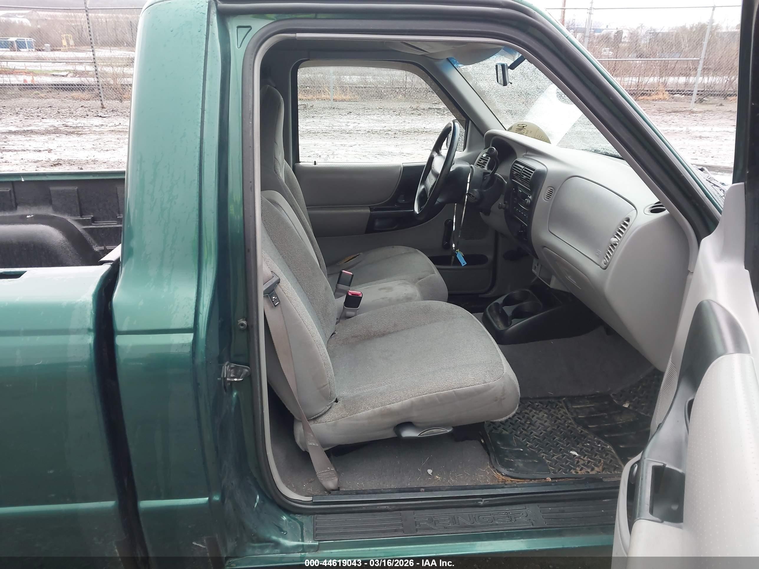 2000 Ford Ranger Xl/xlt Зеленый vin: 1FTYR10CXYTB16552