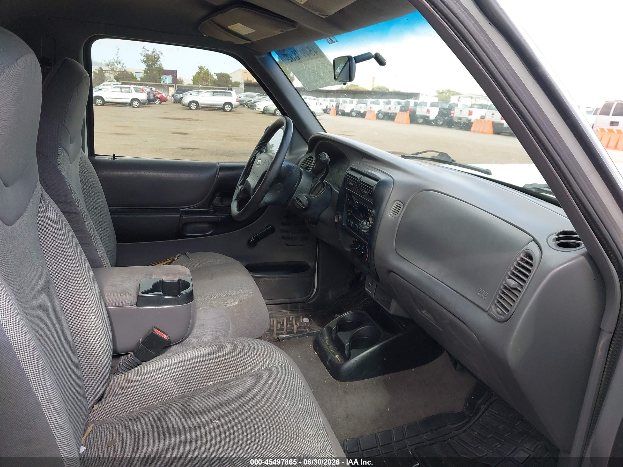 2002 Ford Ranger Xl/xlt Белый vin: 1FTYR10D02TA00485