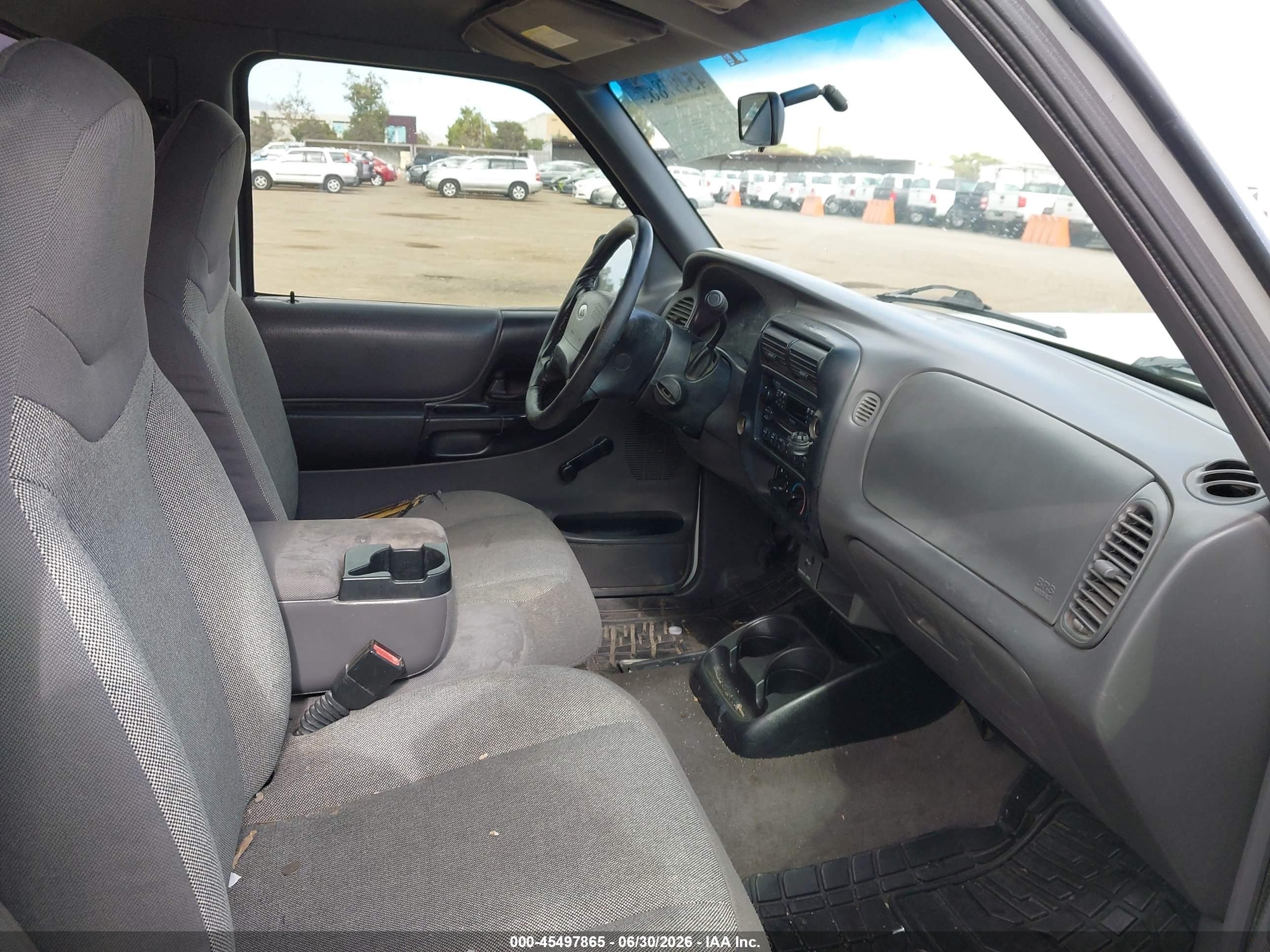 2002 Ford Ranger Xl/xlt Белый vin: 1FTYR10D02TA00485