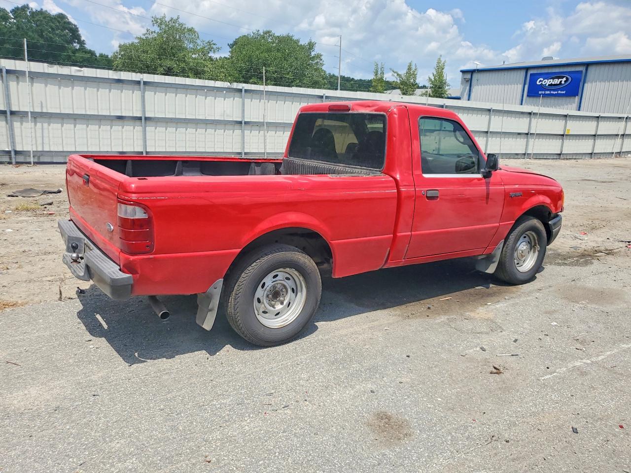2003 Ford Ranger Red vin: 1FTYR10D03PA56680