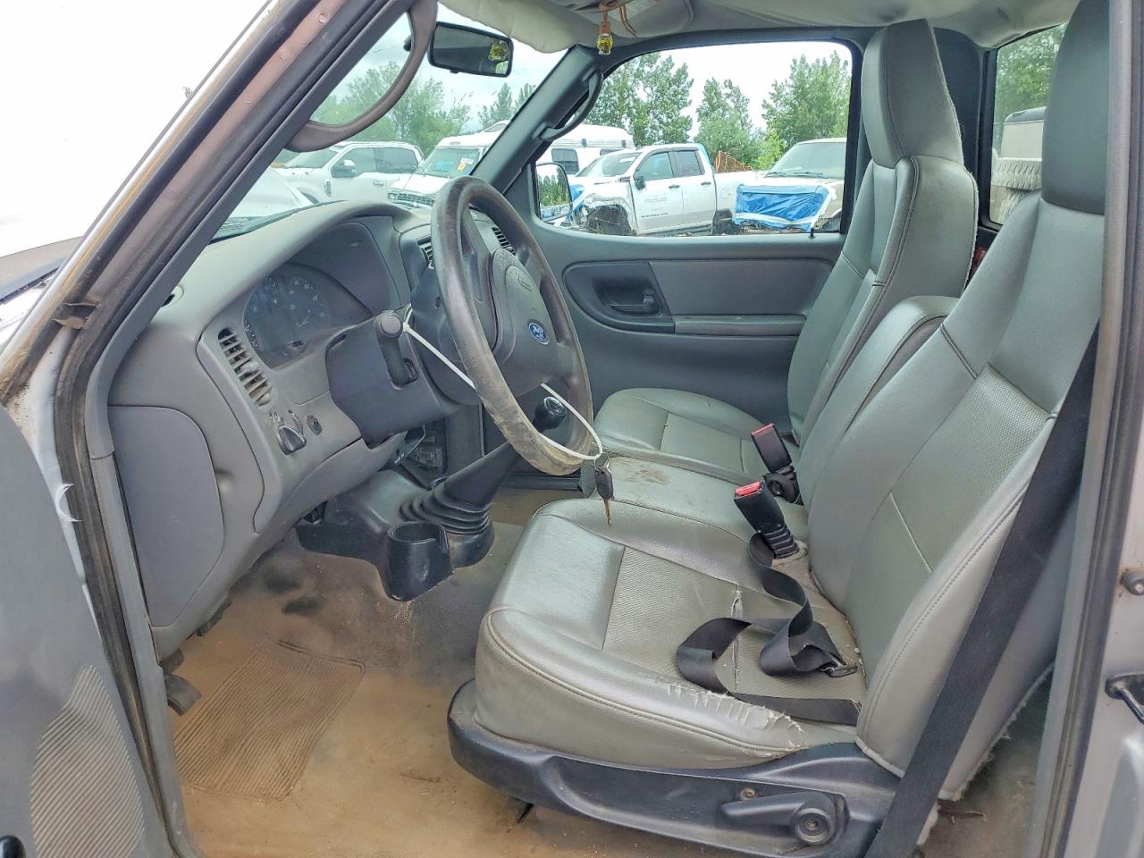 2004 Ford Ranger Silver vin: 1FTYR10D04PB61530