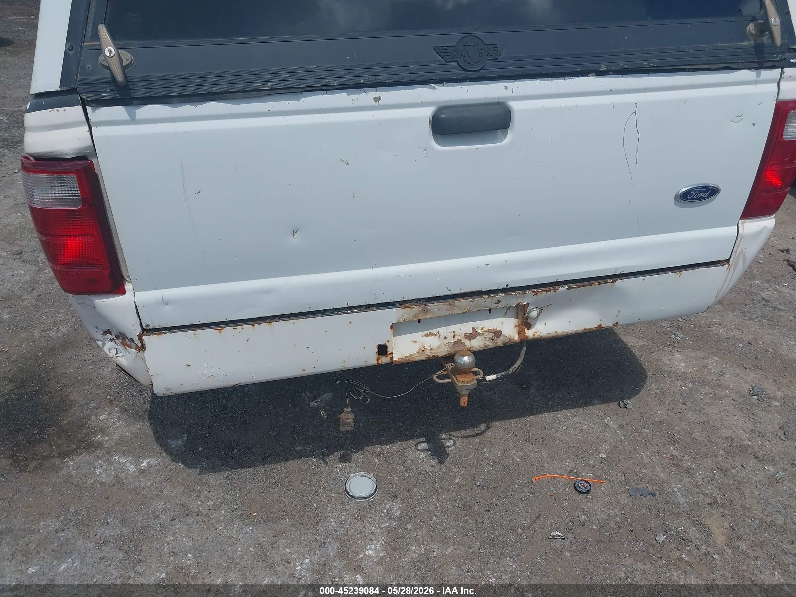 2005 Ford Ranger Xl/xls/xlt White vin: 1FTYR10D05PA27683