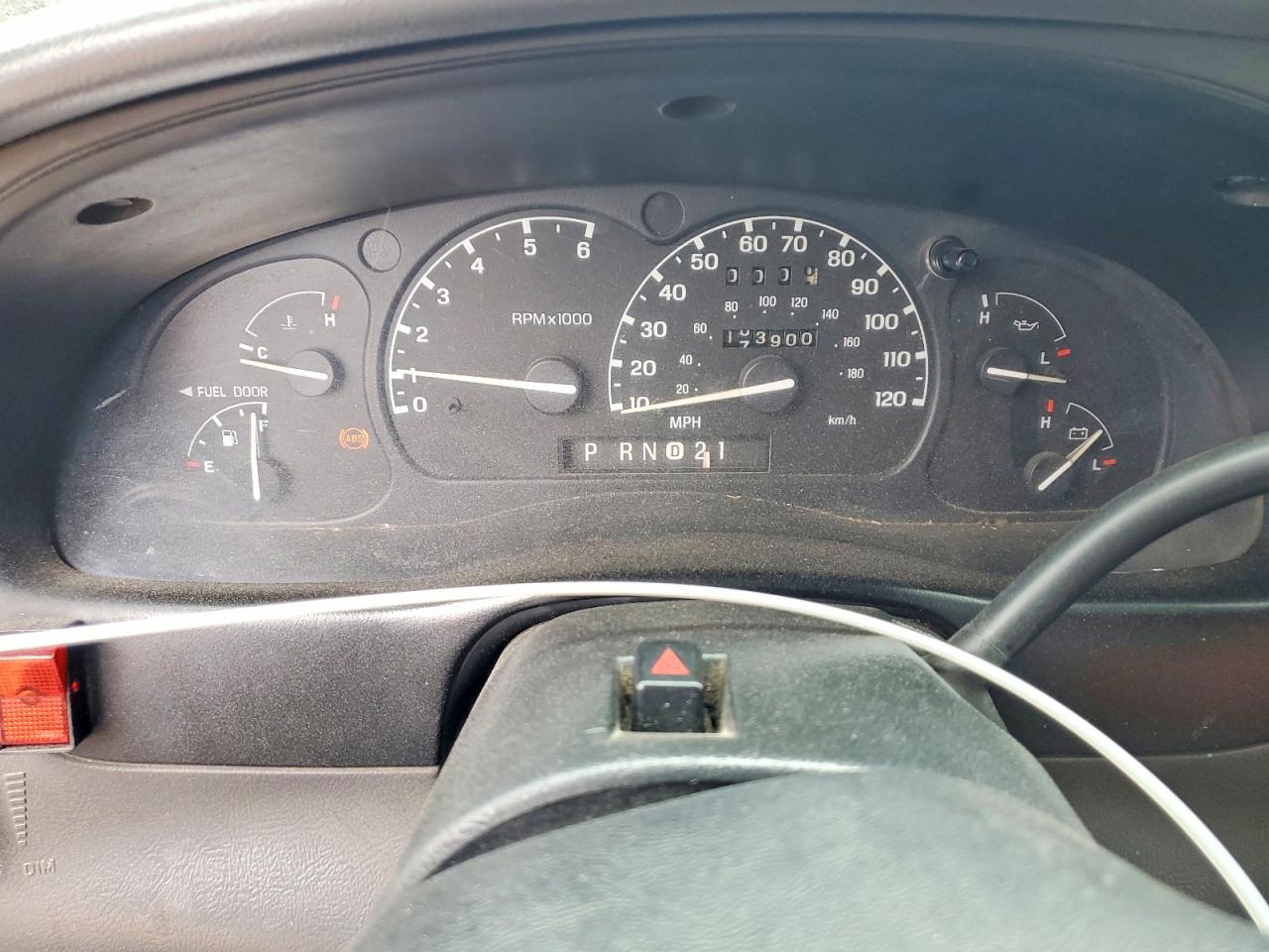 2001 Ford Ranger White vin: 1FTYR10D11PB22389
