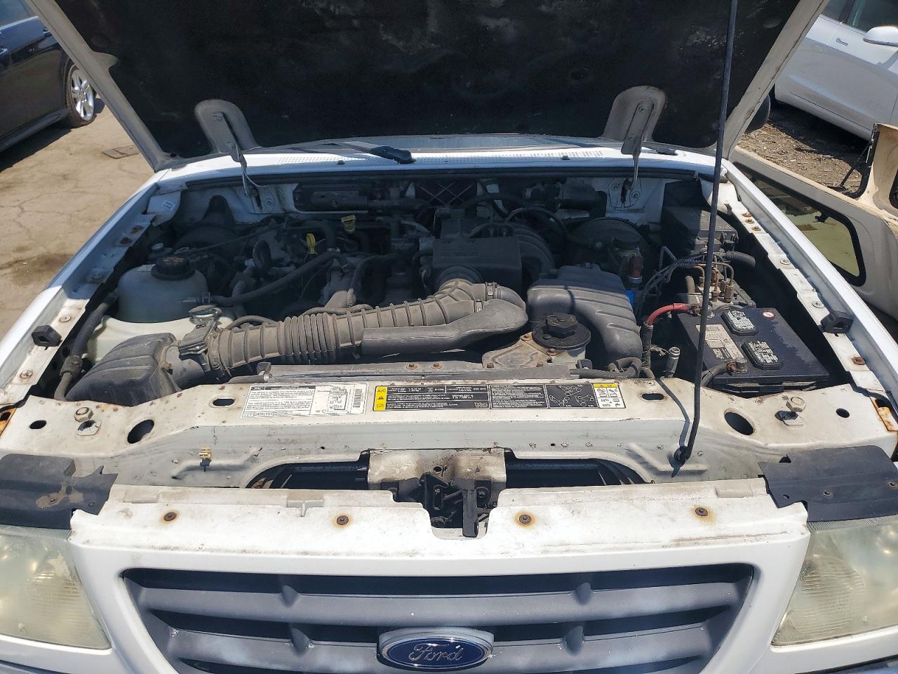 2002 Ford Ranger Белый vin: 1FTYR10D12TA21586