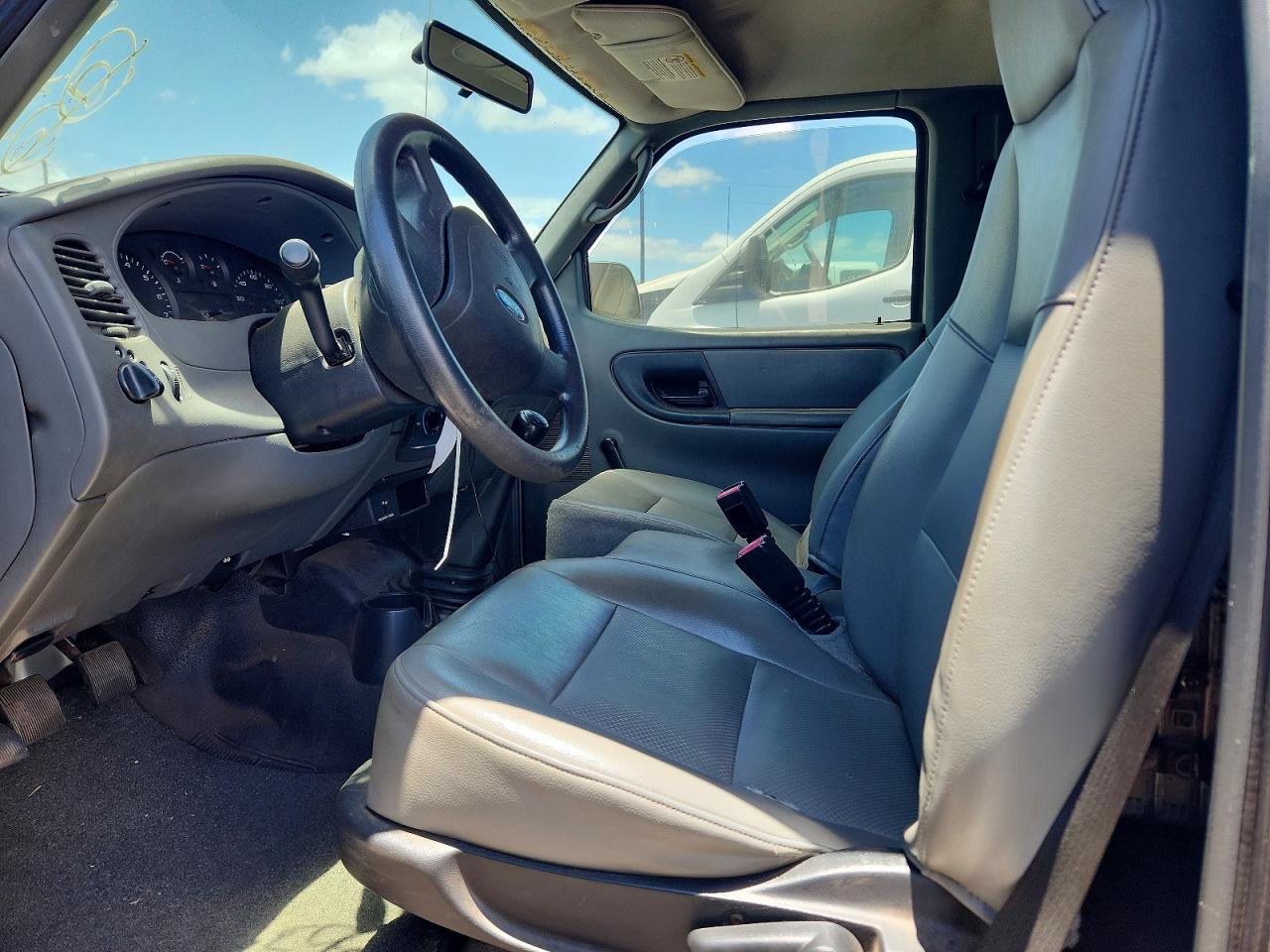 2004 Ford Ranger Silver vin: 1FTYR10D14PA62814