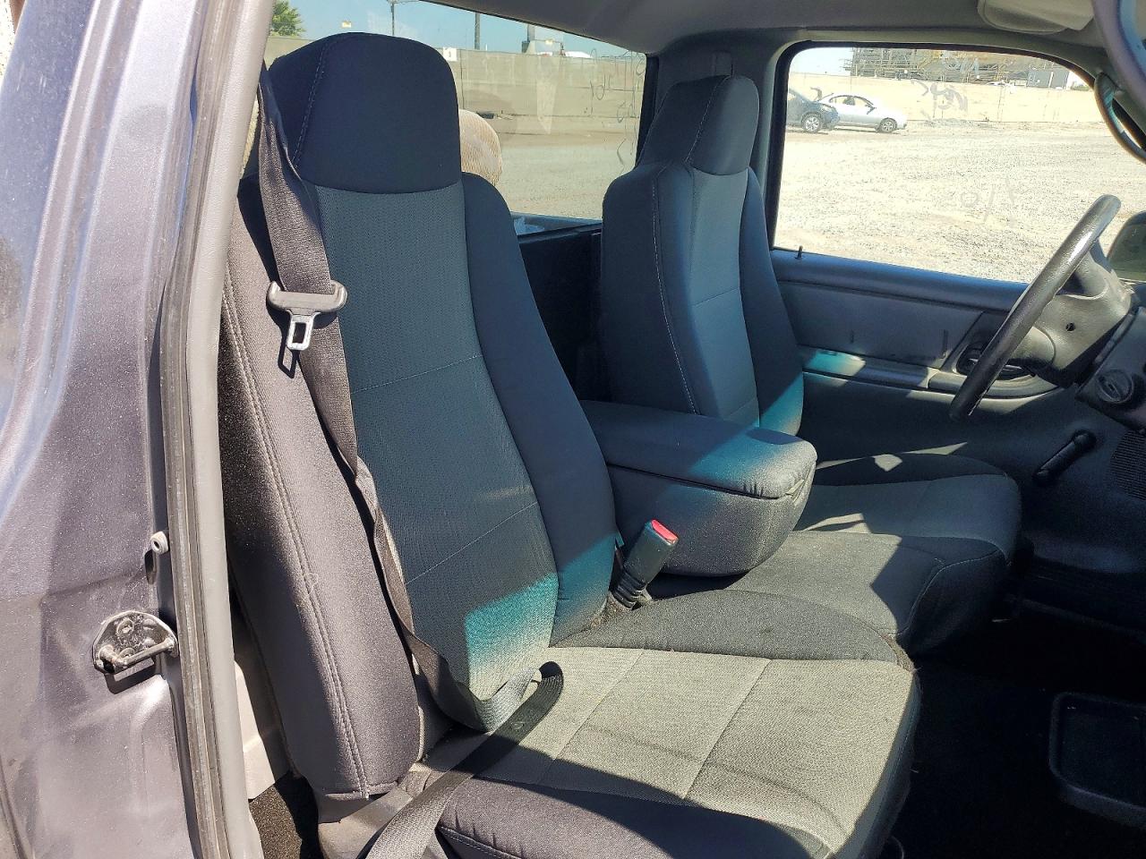 2004 Ford Ranger Серый vin: 1FTYR10D14PB51492