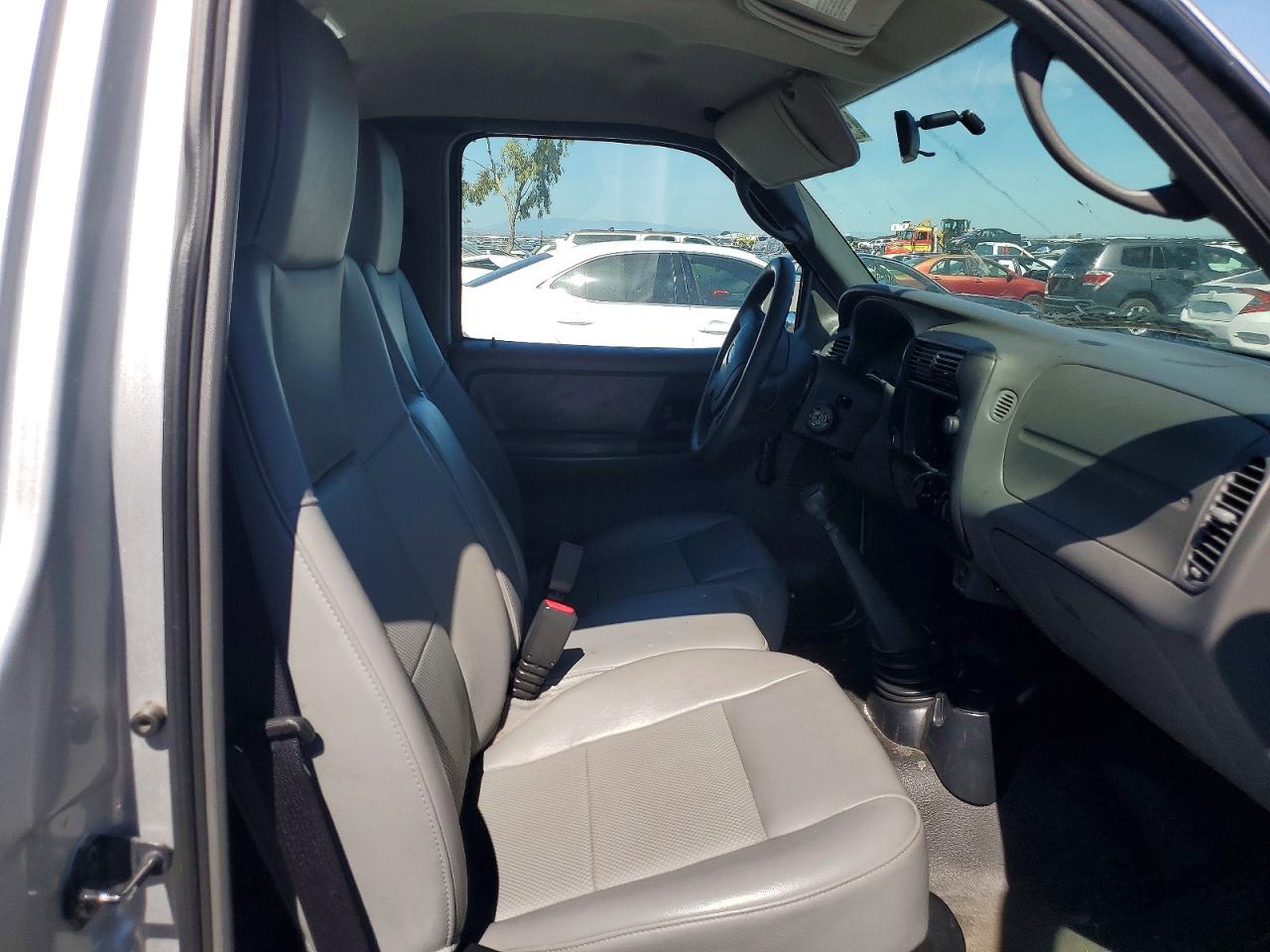 2005 Ford Ranger Silver vin: 1FTYR10D15PB02715