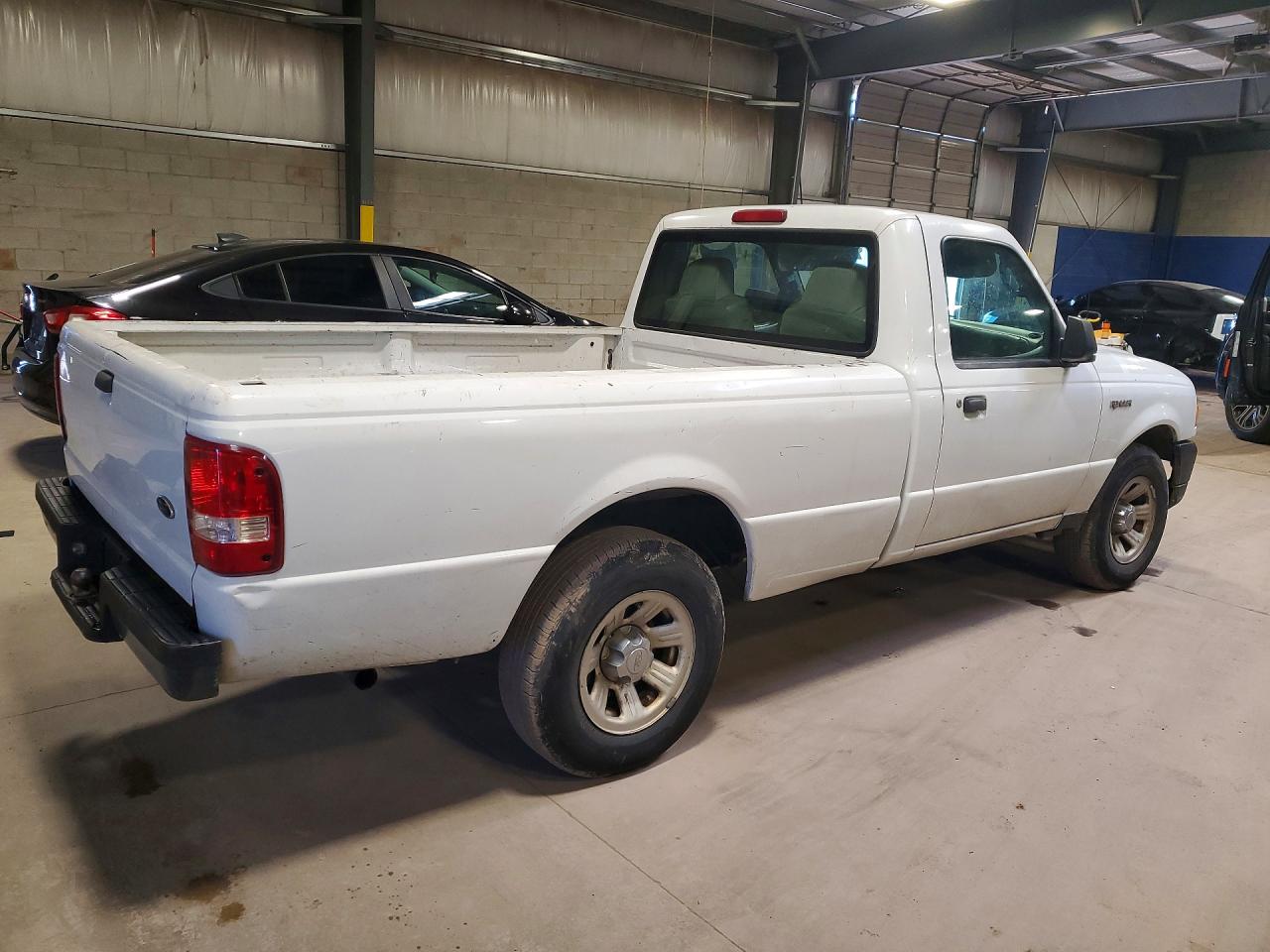 2007 Ford Ranger White vin: 1FTYR10D17PA58010