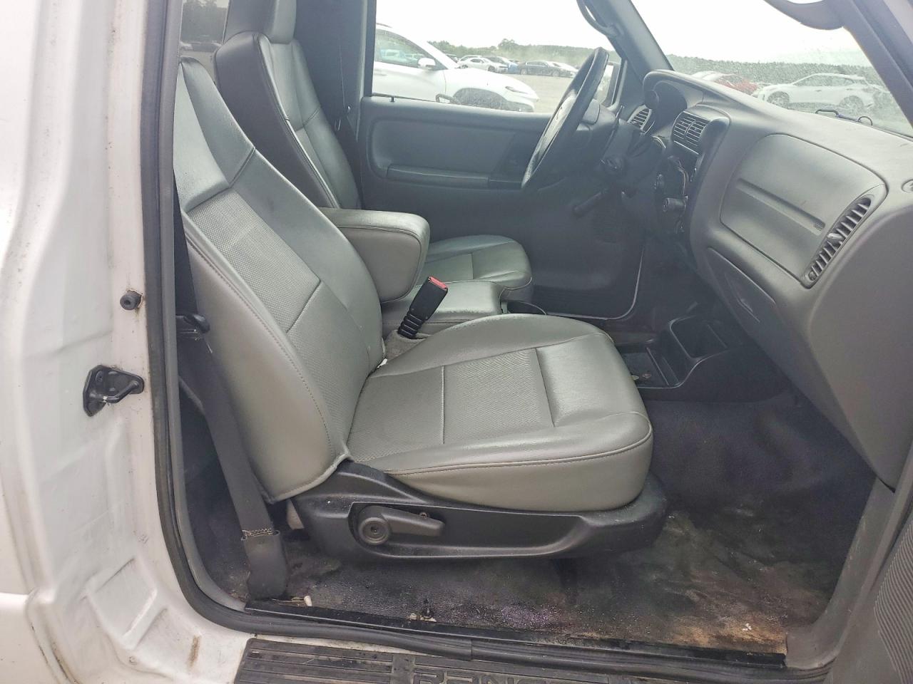 2009 Ford Ranger White vin: 1FTYR10D19PA19789