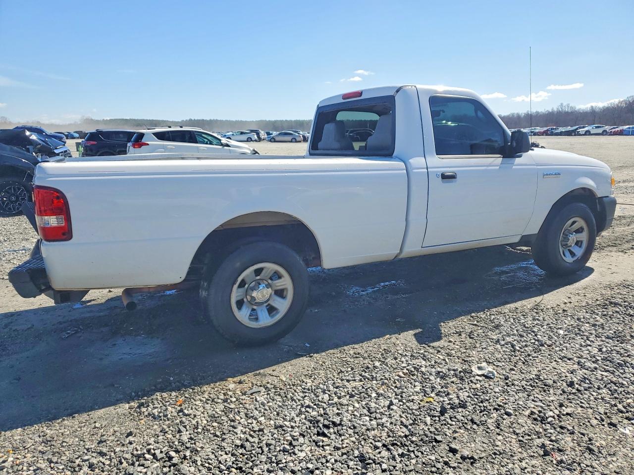2009 Ford Ranger White vin: 1FTYR10D19PA51626