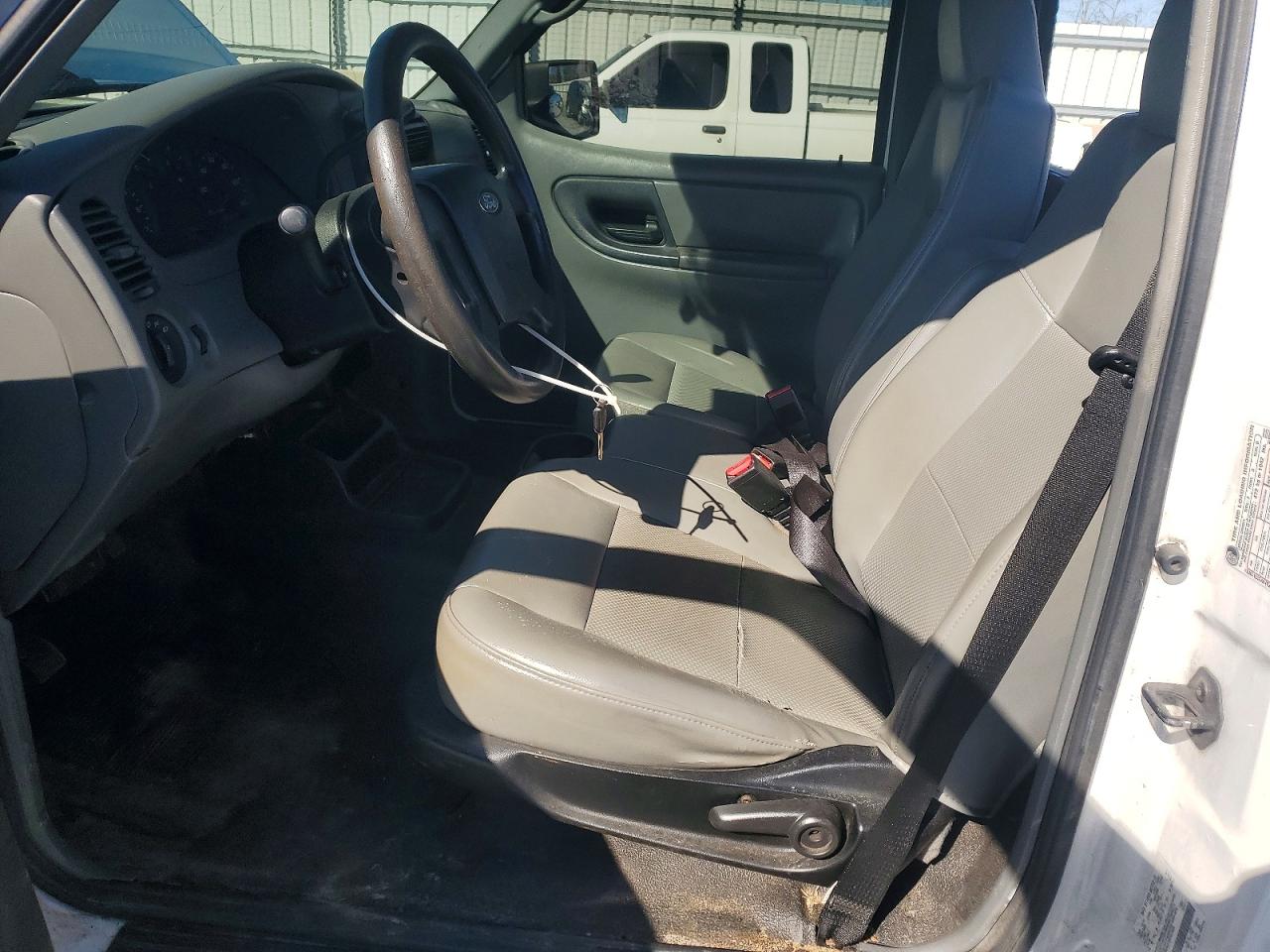 2009 Ford Ranger White vin: 1FTYR10D19PA51626