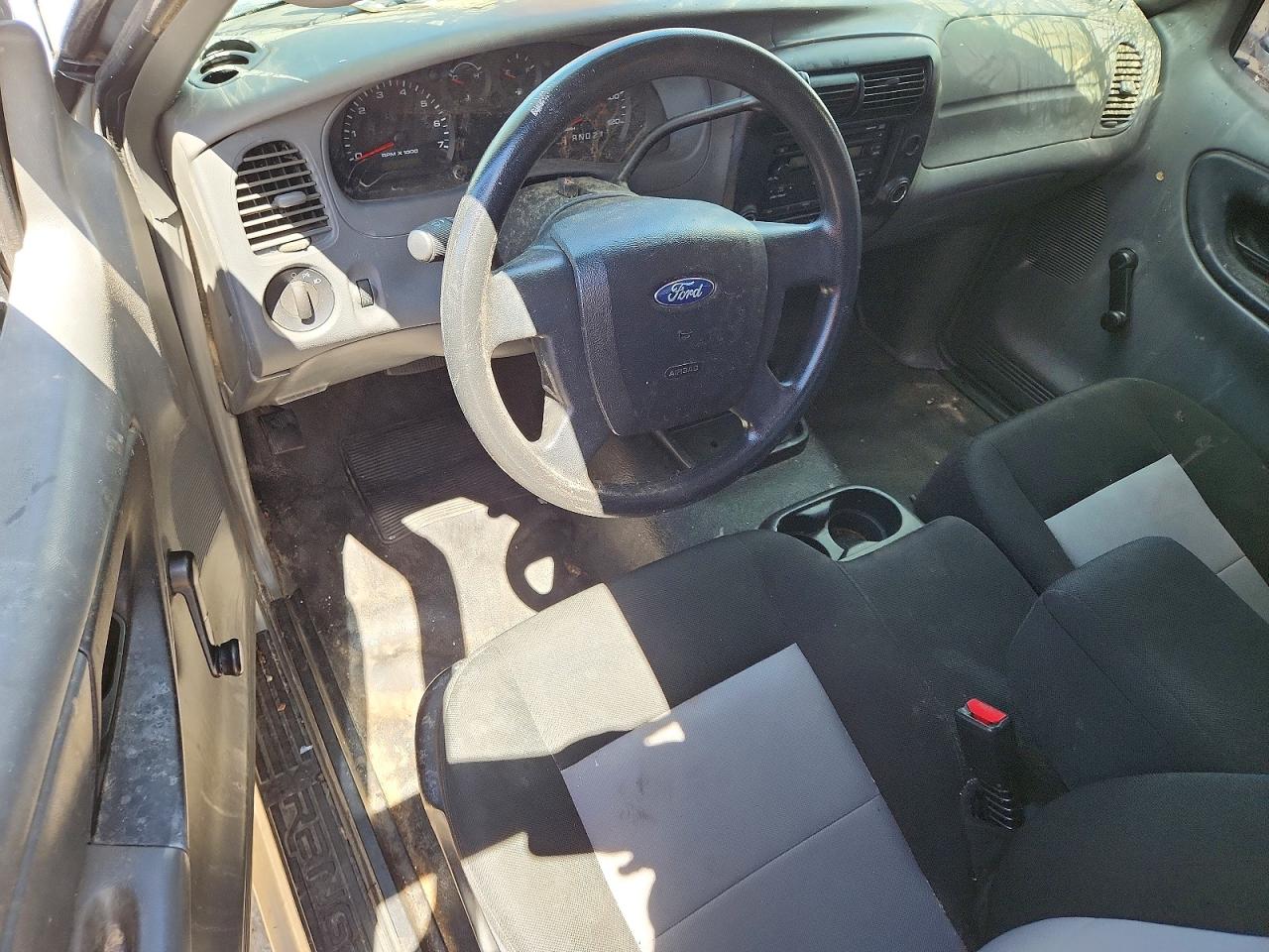 2009 Ford Ranger Silver vin: 1FTYR10D19PA68829