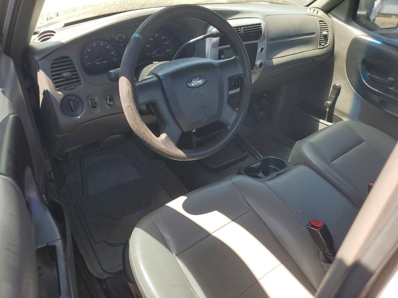 2009 Ford Ranger White vin: 1FTYR10D29PA40019