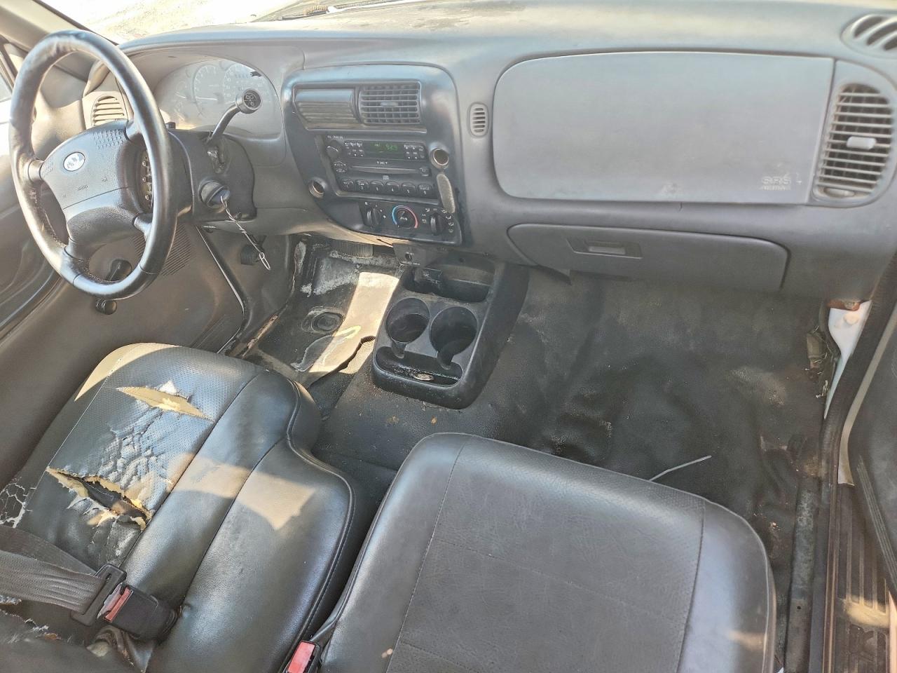 2002 Ford Ranger Белый vin: 1FTYR10D32PB38966